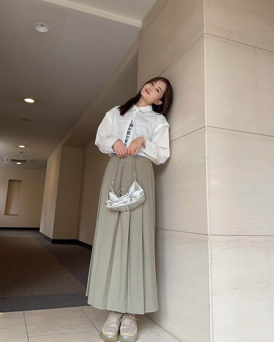 増澤璃凜子さんのインスタグラム写真 - (増澤璃凜子Instagram)「new vibes🫧🥣🦈💙 . . この日の私服なんか新鮮で 個人的にすき。 #りりこふく #ootd」3月22日 22時30分 - ririkomasuzawa