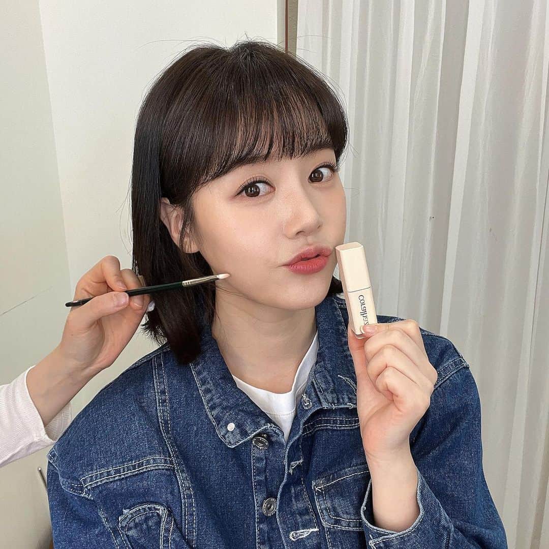 シン・ゴウンのインスタグラム：「여기저기 추천해주고있는 #코랄헤이즈  과하지않은 색감과 색상이라 내맘에쏙들었다규요🫶  #코랄헤이즈 #coralhaze」
