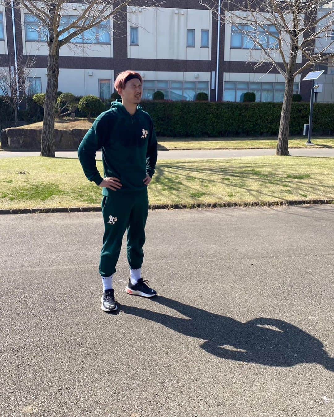 信太弘樹さんのインスタグラム写真 - (信太弘樹Instagram)「running🏃‍♂️  休み過ぎると身体が動かなくなる歳頃🫣  #running  #ランニング  #newera  #newerajapan」3月22日 14時25分 - 33shida