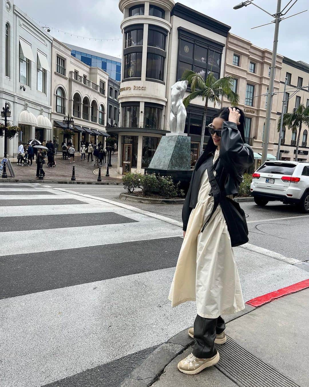 ジュヨン のインスタグラム：「My Diary in the last LA! ❣️  Shopping Day✨💕」