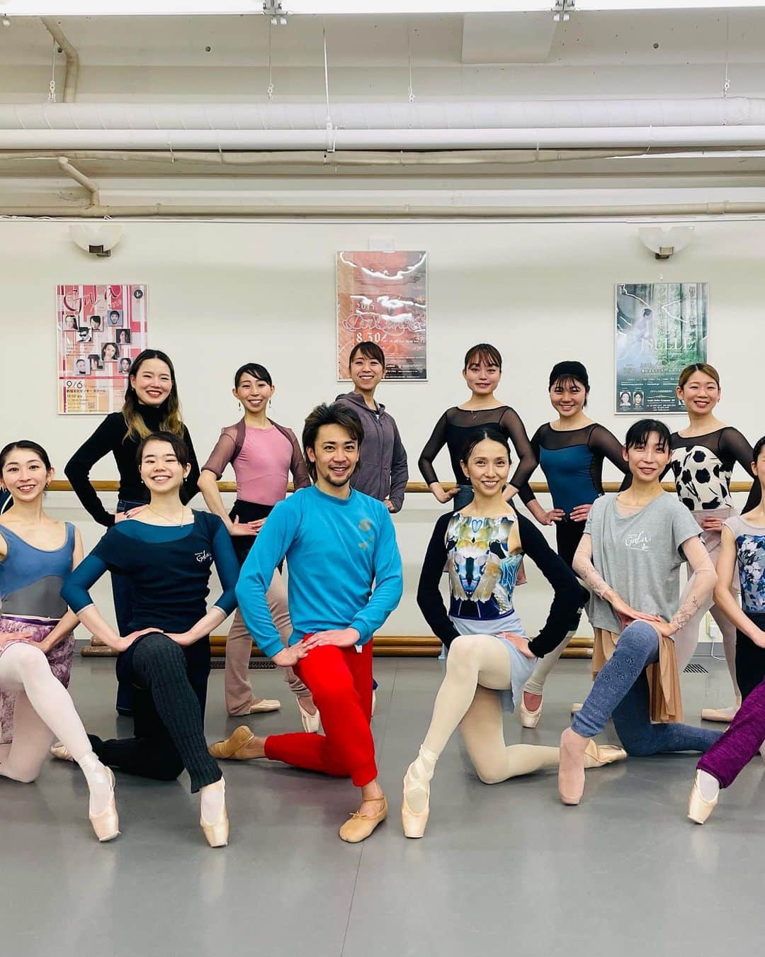 井脇幸江さんのインスタグラム写真 - (井脇幸江Instagram)「『Ballet Gala2023』  トリを飾る『ライモンダ』3幕より  主演の松岡梨絵さんと橋本直樹さんとの初リハーサルでした🌸☺️💞  IBCとの共演は8年ぶり  懐かしい話もしながら、和やかに振り合わせをしました。  華やかな雰囲気のあるお2人と一緒にレッスンも出来て、とても楽しかったです❣️  #Ballet #Dancer #バレエ #バレエダンサー #芸術 #芸術観賞 #舞台 #stage #トスカ #大人 #美の世界 #四ッ谷 #Iwaki Ballet Company #IBC #バレエスタジオ #バレエ教師 #バレエ教室 #美しい #楽しい #人生 # 健康 #東京 #井脇幸江」3月22日 16時06分 - yukie.iwaki