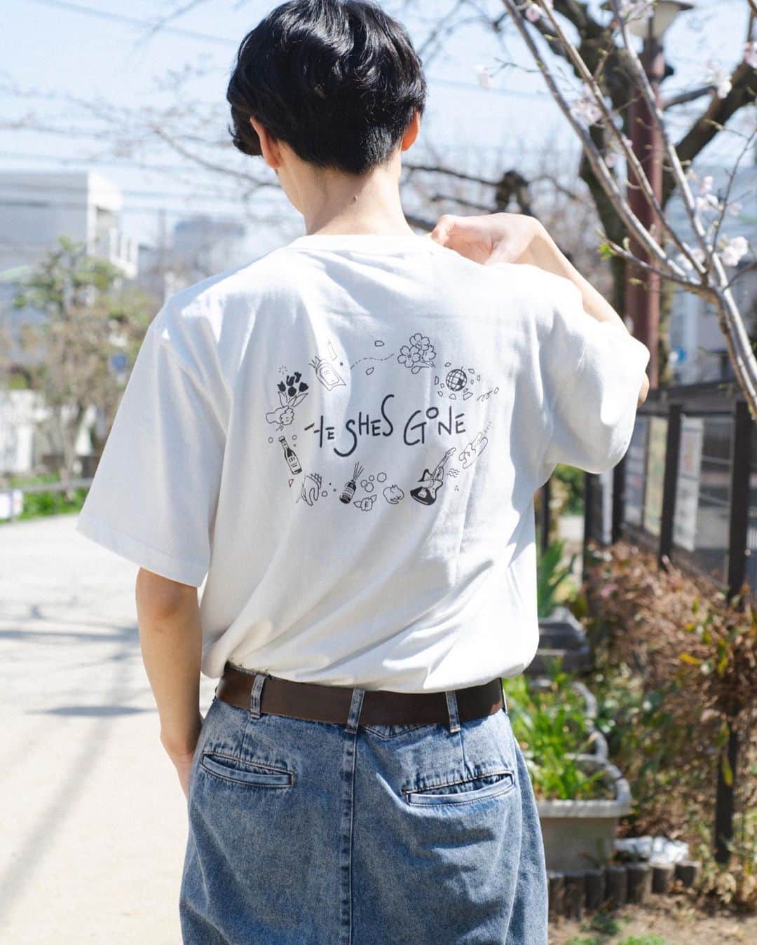 Masakiさんのインスタグラム写真 - (MasakiInstagram)「New goods!!  T shirt  3,000yen👕  #theshesgone」3月22日 17時13分 - masaki__jpn