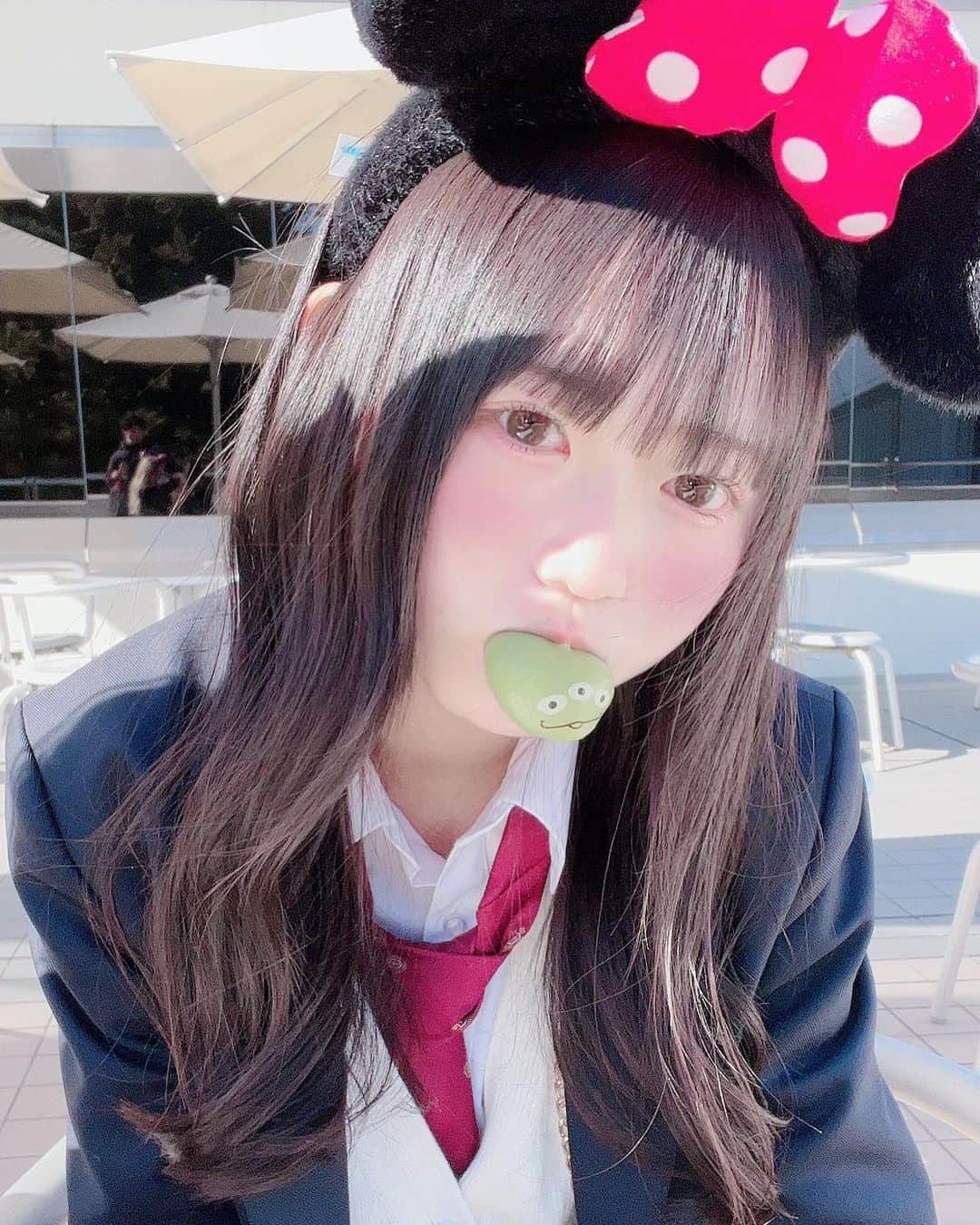 Ririkaさんのインスタグラム写真 - (RirikaInstagram)「念願の卒業ディズニーです🎀 女の子だけで行きました、、、 次回は ...