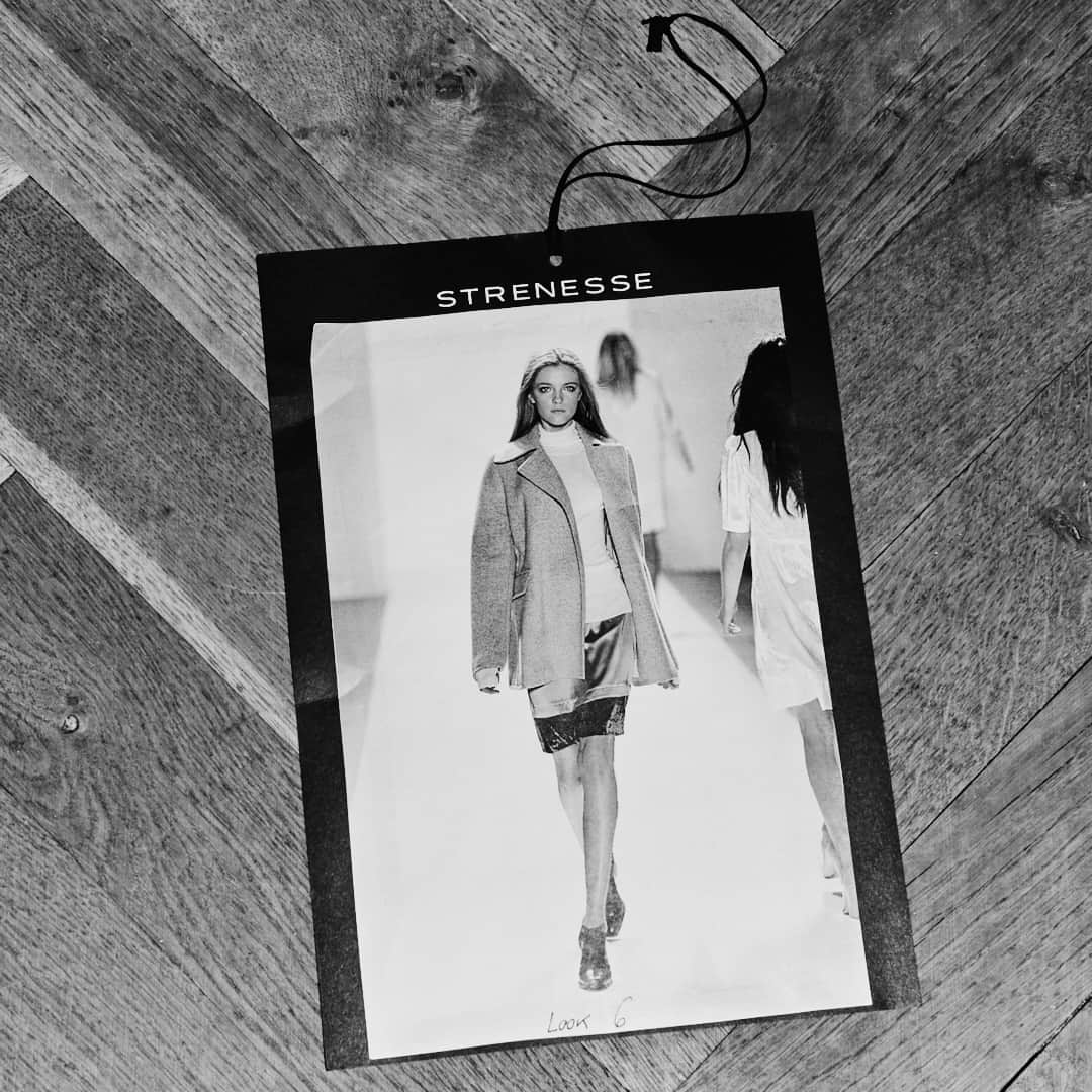 ストラネスのインスタグラム：「#strenesse #archive #runway #fashion #model」
