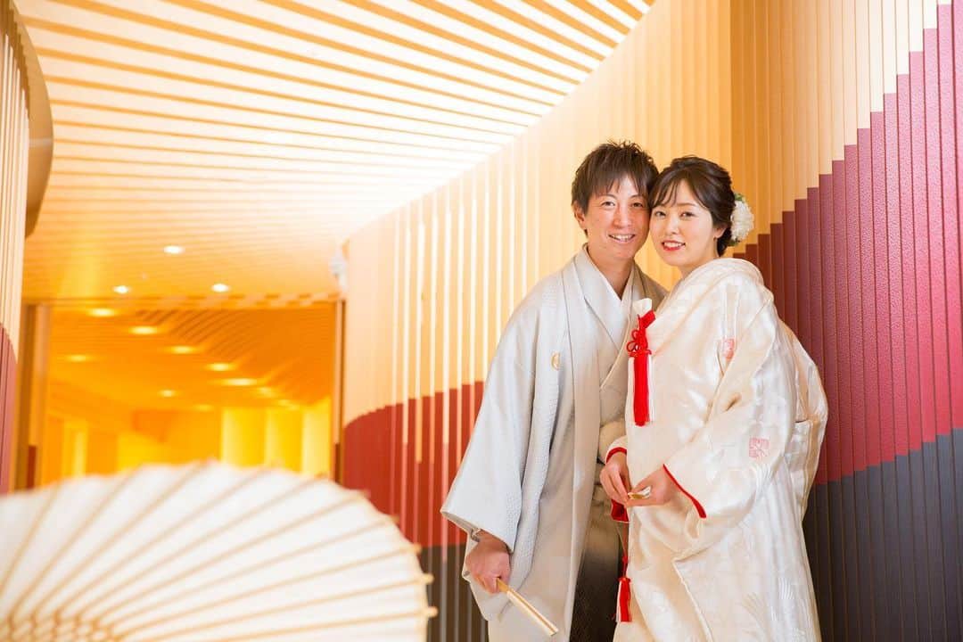 ホテル国際21さんのインスタグラム写真 - (ホテル国際21Instagram)「※ 【前撮り】  ロケーション撮影後には ホテル国際21館内の 神殿での撮影も可能です😊  ♥｡･ﾟ♡ﾟ･｡♥｡･ﾟ♡ﾟ･｡♥｡･ﾟ♡ﾟ・。゜♥｡ﾟ♡ﾟ･｡♥｡･ﾟ♡ﾟ･｡♥｡･ﾟ♡ﾟ･｡♥｡. . ブライダルフェア受付中です🎉 ご予約は @hotelkokusai21_bridal の HPから出来ます🌟 . ｡♥｡･ﾟ♡ﾟ･｡♥｡･ﾟ♡ﾟ･｡♥｡･ﾟ♡ﾟ・。゜♥｡ﾟ♡ﾟ･｡♥｡･ﾟ♡ﾟ･｡♥｡･ﾟ♡ﾟ･👰🤵✨  . #ホテル国際21　#ウェディング　#ホテルウェディング　#ブライダル　#長野　#長野結婚式　#長野市結婚式　#長野花嫁 #長野県　#長野市　#結婚式場　#結婚式　#披露宴会場　#チャペル　#衣裳　#ウェディングドレス　#タキシード　#コーディネート　#ヘアメイク　#花嫁ヘア　#花嫁メイク　#ブーケ　#ウェディングケーキ　#全国のプレ花嫁さんと繋がりたい　#花嫁　#プレ花嫁　#卒花　#前撮り　#後撮り　#wedding」3月22日 17時28分 - hotelkokusai21_bridal
