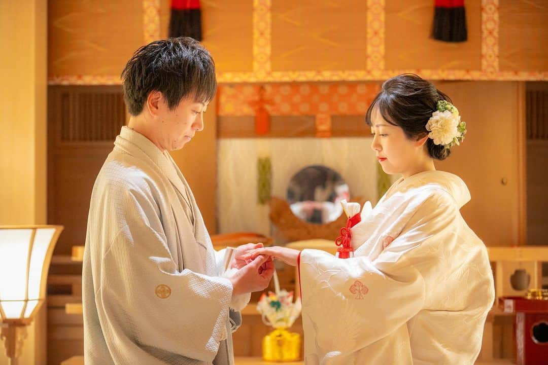 ホテル国際21さんのインスタグラム写真 - (ホテル国際21Instagram)「※ 【前撮り】  ロケーション撮影後には ホテル国際21館内の 神殿での撮影も可能です😊  ♥｡･ﾟ♡ﾟ･｡♥｡･ﾟ♡ﾟ･｡♥｡･ﾟ♡ﾟ・。゜♥｡ﾟ♡ﾟ･｡♥｡･ﾟ♡ﾟ･｡♥｡･ﾟ♡ﾟ･｡♥｡. . ブライダルフェア受付中です🎉 ご予約は @hotelkokusai21_bridal の HPから出来ます🌟 . ｡♥｡･ﾟ♡ﾟ･｡♥｡･ﾟ♡ﾟ･｡♥｡･ﾟ♡ﾟ・。゜♥｡ﾟ♡ﾟ･｡♥｡･ﾟ♡ﾟ･｡♥｡･ﾟ♡ﾟ･👰🤵✨  . #ホテル国際21　#ウェディング　#ホテルウェディング　#ブライダル　#長野　#長野結婚式　#長野市結婚式　#長野花嫁 #長野県　#長野市　#結婚式場　#結婚式　#披露宴会場　#チャペル　#衣裳　#ウェディングドレス　#タキシード　#コーディネート　#ヘアメイク　#花嫁ヘア　#花嫁メイク　#ブーケ　#ウェディングケーキ　#全国のプレ花嫁さんと繋がりたい　#花嫁　#プレ花嫁　#卒花　#前撮り　#後撮り　#wedding」3月22日 17時28分 - hotelkokusai21_bridal