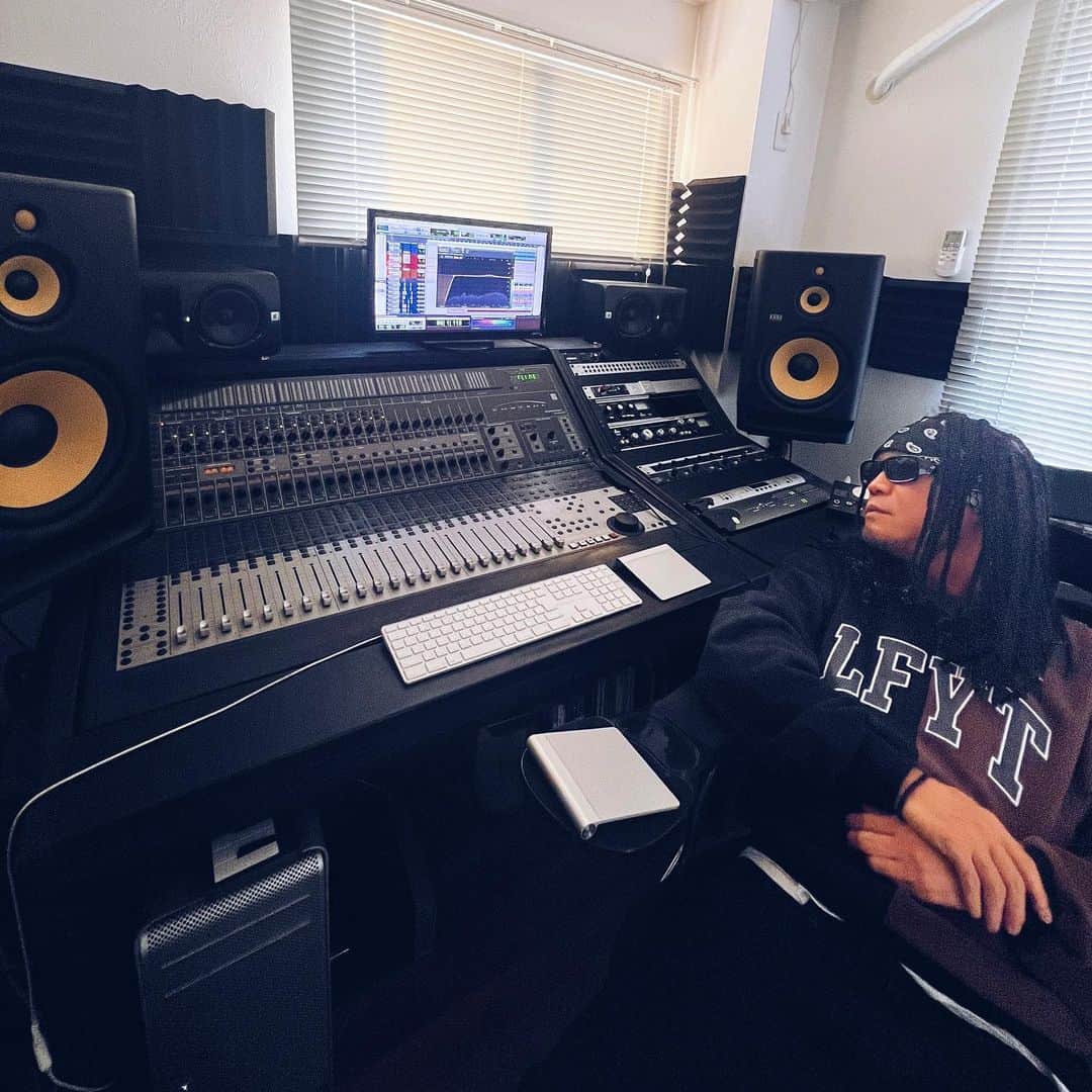 のインスタグラム：「. StudioWork  #studiowork #dblstudio #djpmx #locohama」