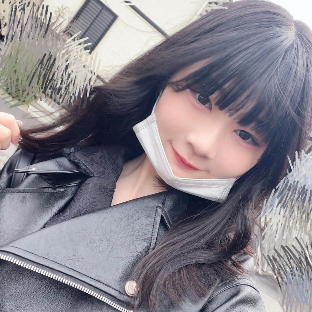 稲川玲さんのインスタグラム写真 - (稲川玲Instagram)「インスタにはちゃんとお礼言ってなかったね💭  改めまして、Bye Bye My Reichanありがとうございました！！ Day1 Day2共にたくさんの方が駆けつけてくれて、嬉しかったです💕 当日行けなかったよって方も、SNSで応援してくれて、"愛"を感じたよ😭  またどこかでお会い出来る日を楽しみにしてます🥰  ꒰ঌ ｰ ｰ ｰ ｰ ｰ ໒꒱  この前撮った写真だよ💕  髪の毛巻く練習してるんだぁ💭  ꒰ঌ ｰ ｰ ｰ ｰ ｰ ໒꒱   #アイドル  #アイドル衣装  #アイドル前髪  #アイドル卒業  #アイドル卒業ライブ  #夢アドシトロン  #夢アドcitron  #yumeadocitron  #夢アドシトロン卒業 #イエロー担当  #巻き髪  #練習  #練習中   #ありがとう  #ありがとうございました  #またね」3月22日 18時39分 - reichan0_60