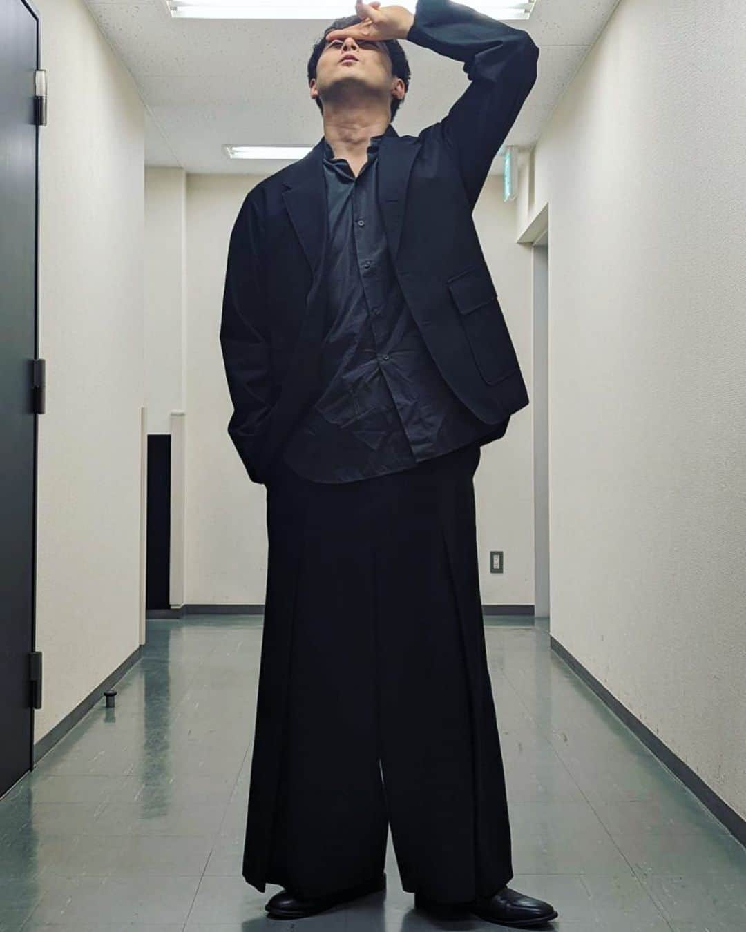 石黒英雄のインスタグラム：「舞台挨拶一回目終わり  @toei_movie_st」