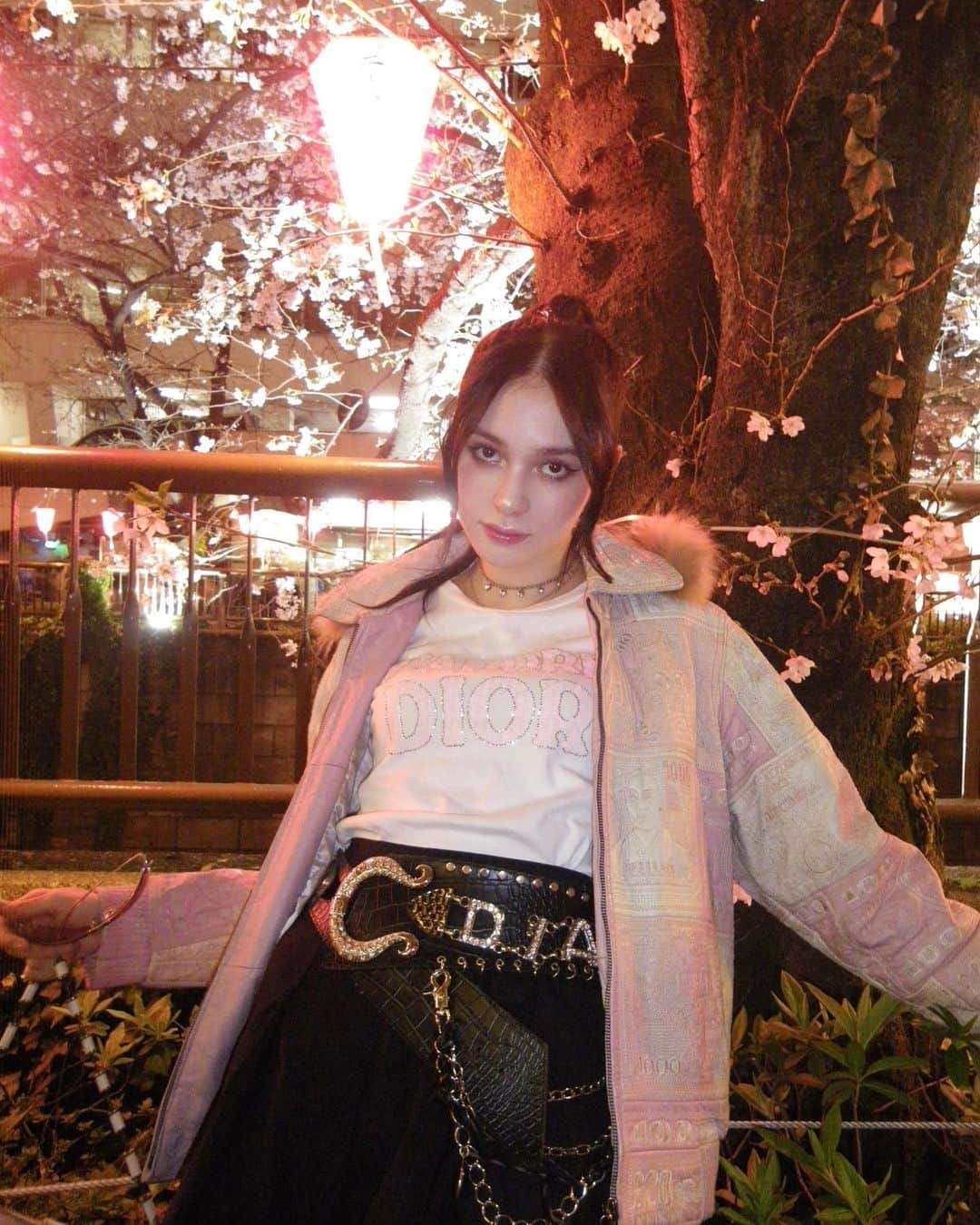 西尾エイミさんのインスタグラム写真 - (西尾エイミInstagram)「†🌚🌸β☆*ﾟ¨ﾟﾟ･*」3月22日 19時00分 - delinquent_doll
