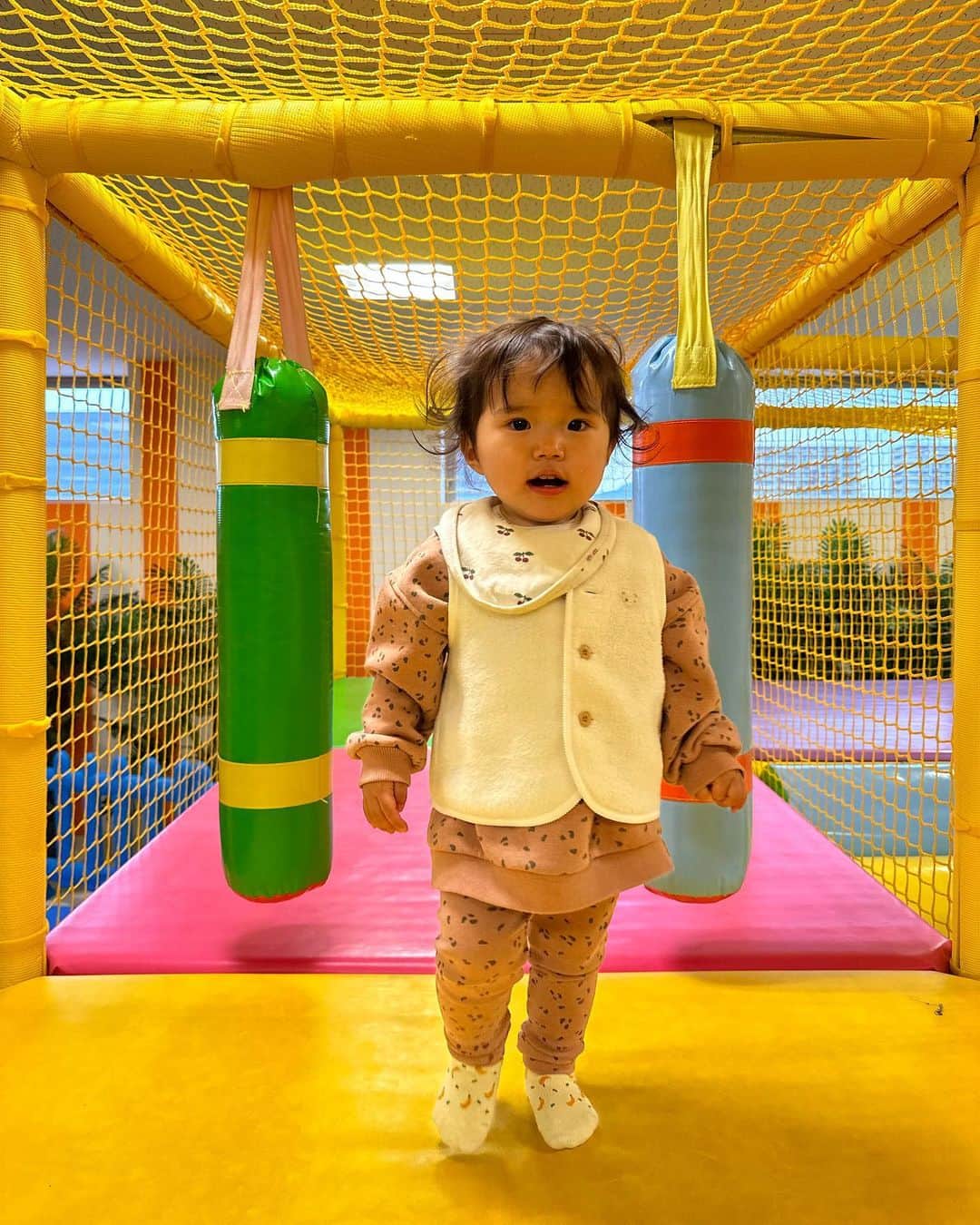 のインスタグラム：「たくさんあそべーーー🏕✌️」