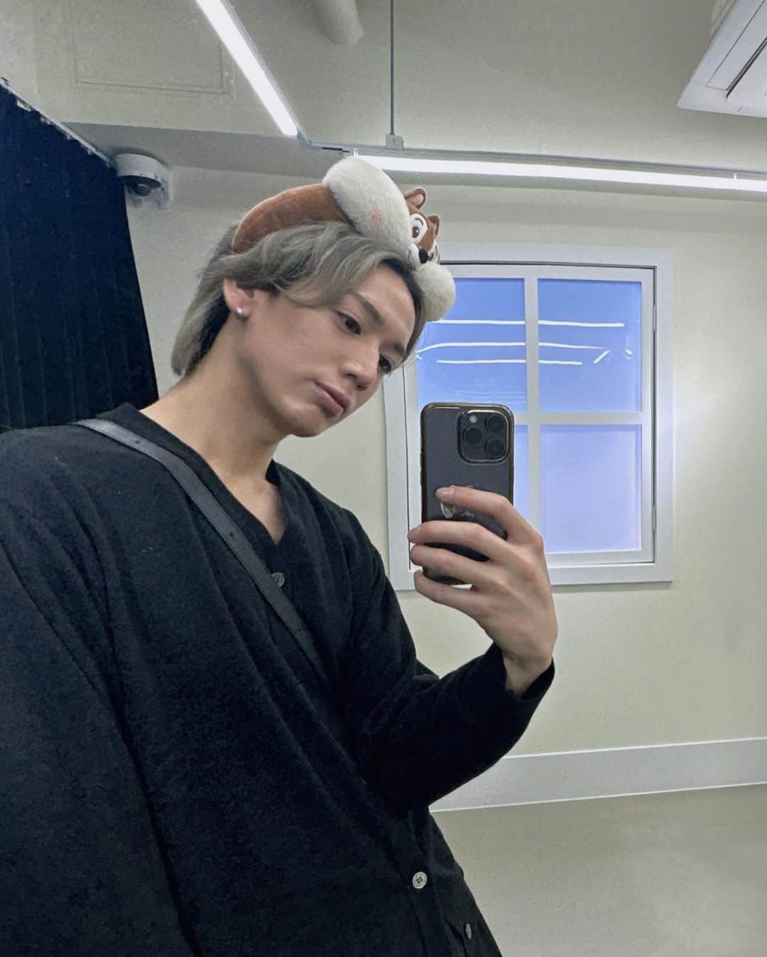 石黒慎太郎のインスタグラム：「⁡ 気付けば月1で韓国来てます🇰🇷 深夜にプリクラ機に居座るの何年振り」