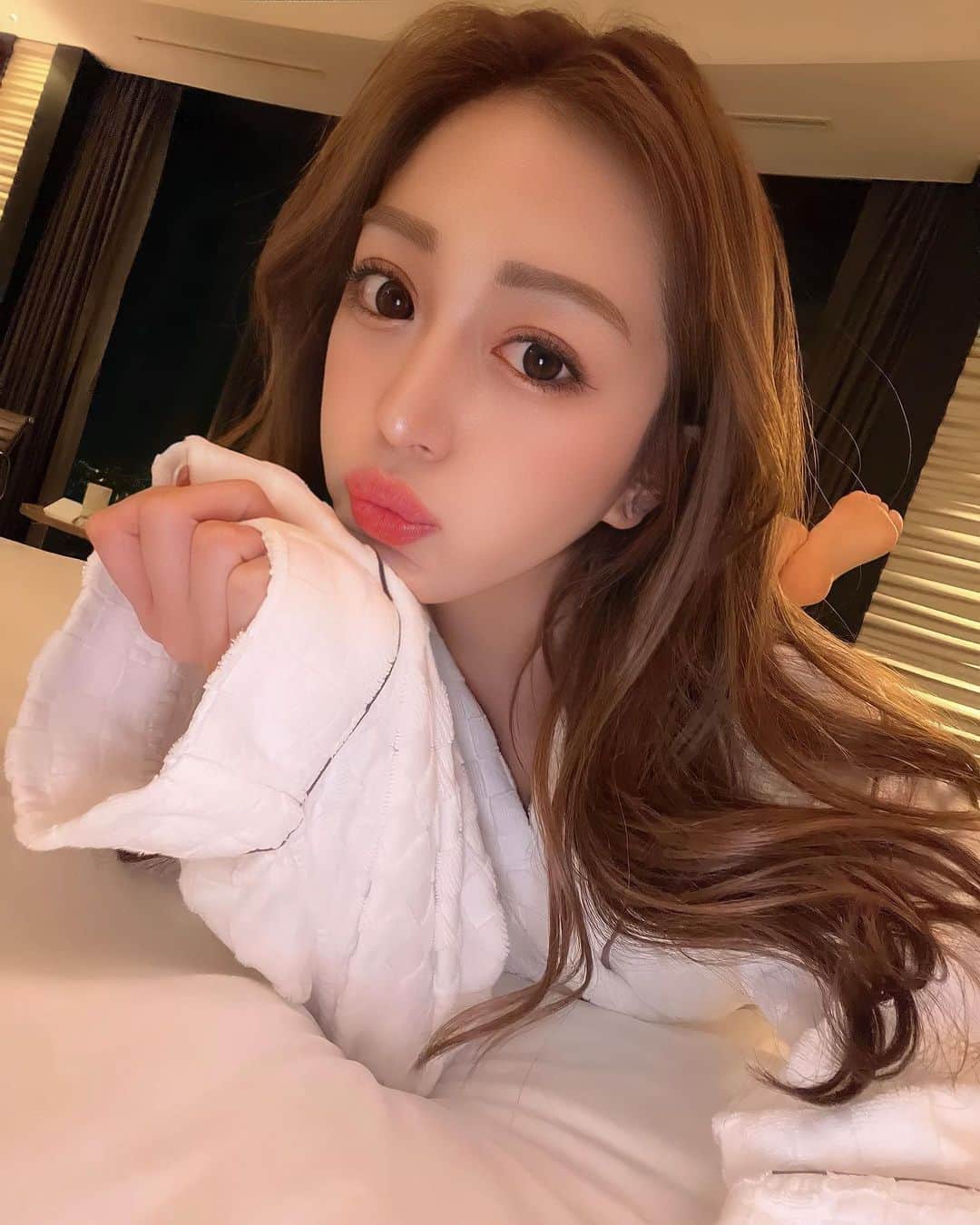 のインスタグラム：「今月も @tokyo_ace_clinic で 脱毛行ってきた☀️ 凪が1番通ってる美容クリニック🏥 どんどん毛が無くなってるの実感する〜🥺  医療脱毛のが即効性あるし 確実にムダ毛を無くしてくれるから 絶対に医療脱毛派⭕️  #tokyo_ace_clinic #美容皮膚科 #医療脱毛 #脱毛」