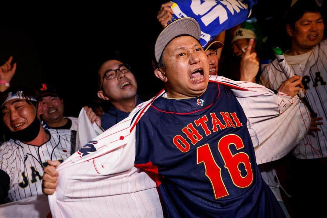 The Japan Timesさんのインスタグラム写真 - (The Japan TimesInstagram)「Baseball fans across the country gathered at public viewing venues and sports bars to watch their national team compete for the world title and they weren't disappointed as Samurai Japan beat the U.S. team to win the WBC championship for the first time since 2009.  Many said that Shohei Ohtani’s last pitch against Trout was the highlight of the game. “I think it will go down in history,” said Susumu Tomita, a 50-year-old Tokyo resident.  In the city of Hanamaki, Iwate Prefecture, home to Ohtani’s high school, 37-year-old Noritatsu Kaneko said, “Ohtani’s performance really cheered me up. He is the pride of Iwate.”  Read more with the link in our bio. 📸 @louise.claire.wagner / Reuters .  . . . . . #baseball #WBC #ShoheiOhtani #mlb #SamuraiJapan #japanbaseball #野球 #大谷翔平#WBC2023 #侍JAPAN #侍ジャパン #sports」3月22日 20時30分 - thejapantimes