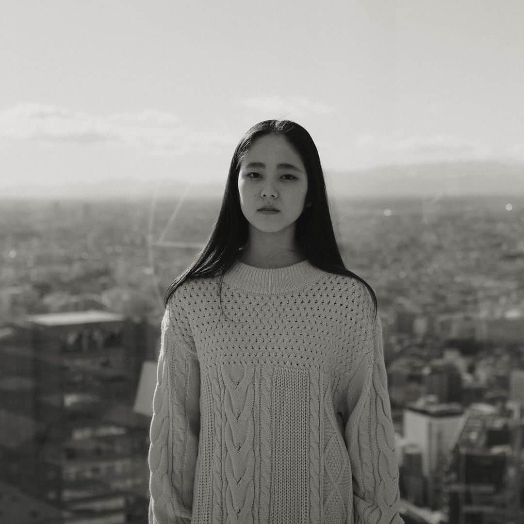 のインスタグラム：「. . #monochrome#monochromephotography#portrait」