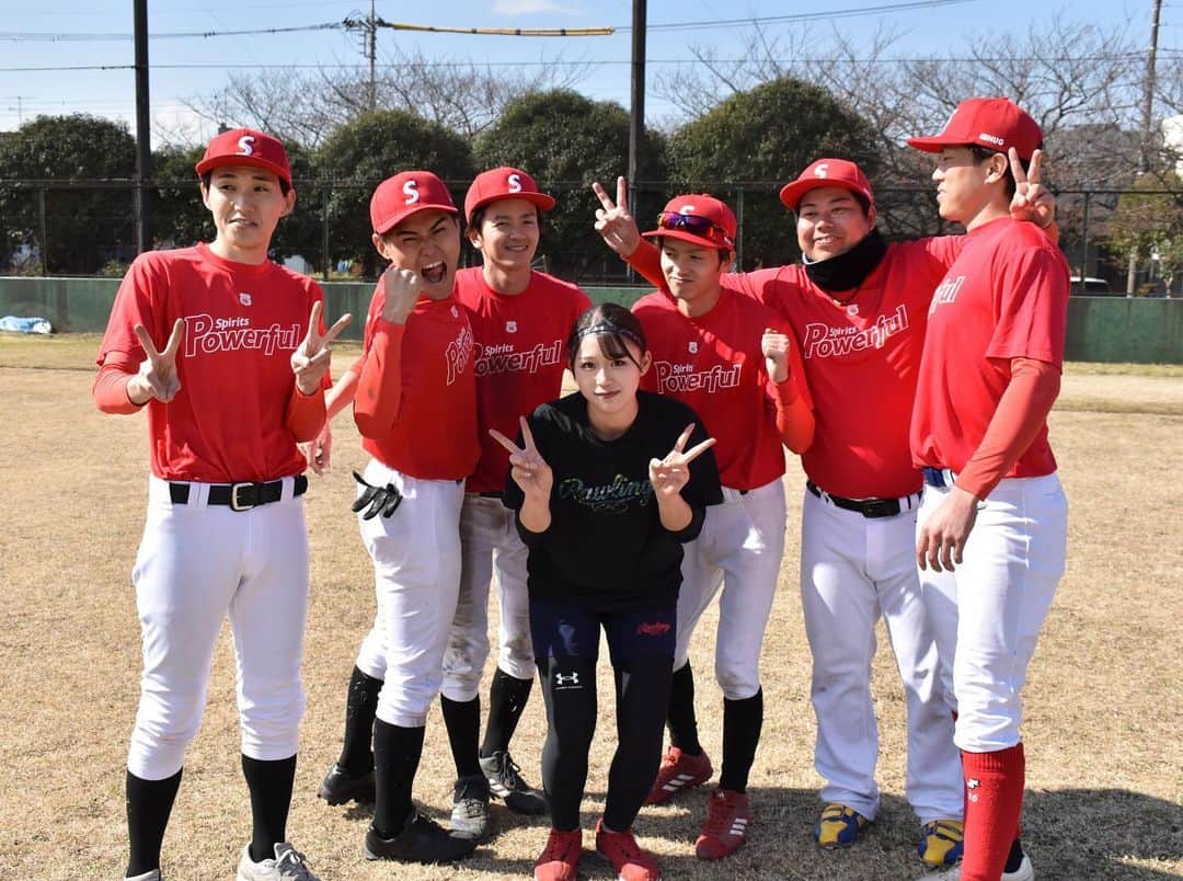 野球girlさんのインスタグラム写真 - (野球girlInstagram)「皆さん見てくれましたか❓  なんとパワフルスピリッツのマネージャーとして加入することになりました♥️  皆さんの役に立てるように頑張りたいと思います！  野球してる姿をみんなにお届けできて幸せです！   #パワスピ野球部」3月22日 20時25分 - m_atsurino