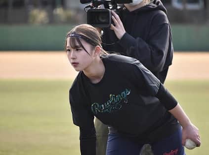 野球girlさんのインスタグラム写真 - (野球girlInstagram)「皆さん見てくれましたか❓  なんとパワフルスピリッツのマネージャーとして加入することになりました♥️  皆さんの役に立てるように頑張りたいと思います！  野球してる姿をみんなにお届けできて幸せです！   #パワスピ野球部」3月22日 20時25分 - m_atsurino