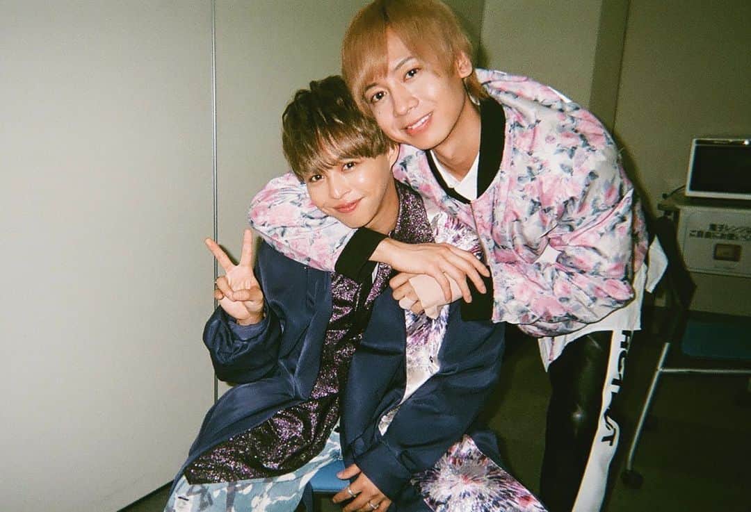 のインスタグラム：「💖💖💖  📸 @b2takes_official   @nyapippy   #b2takes」