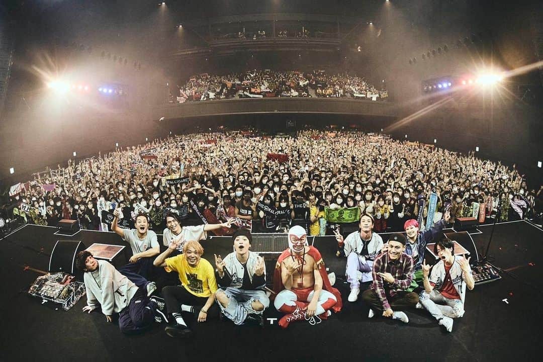 のインスタグラム：「THE ORAL CIGARETTES 2MAN VS TOUR  🔥MORAL PANIC🔥　 2023. 3. 22 Zepp Haneda  Photo by Ryotaro Kawashima」