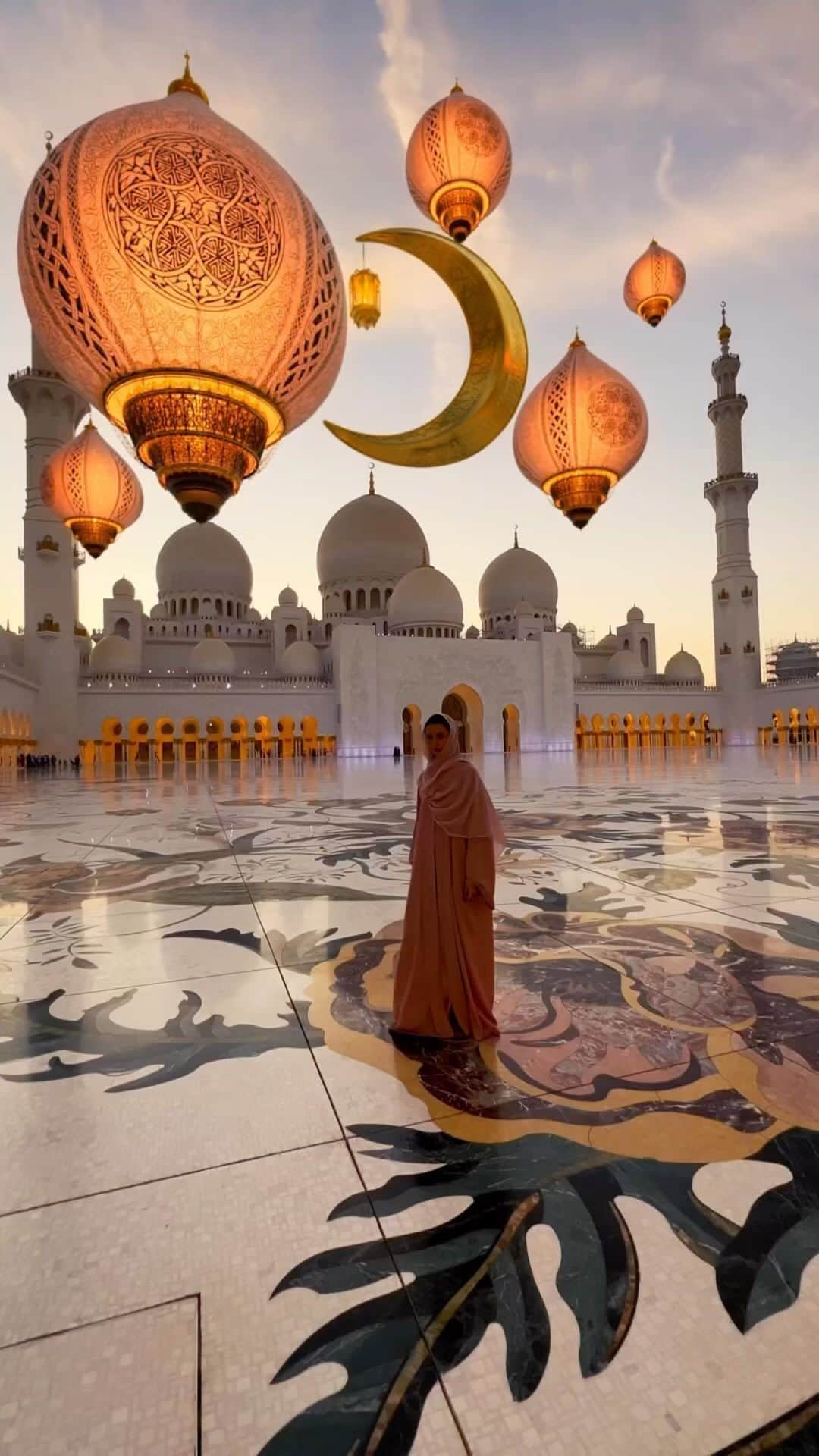 Murad Osmannのインスタグラム：「This holy month, follow the source of all that is peaceful, filled with love, light and generosity!   Ramadan Kareem 🌙  Can you guess all the mosques?   Our Ramadan collaboration @muradosmann & Savory and Partners  VFX: @jetlagvfx」