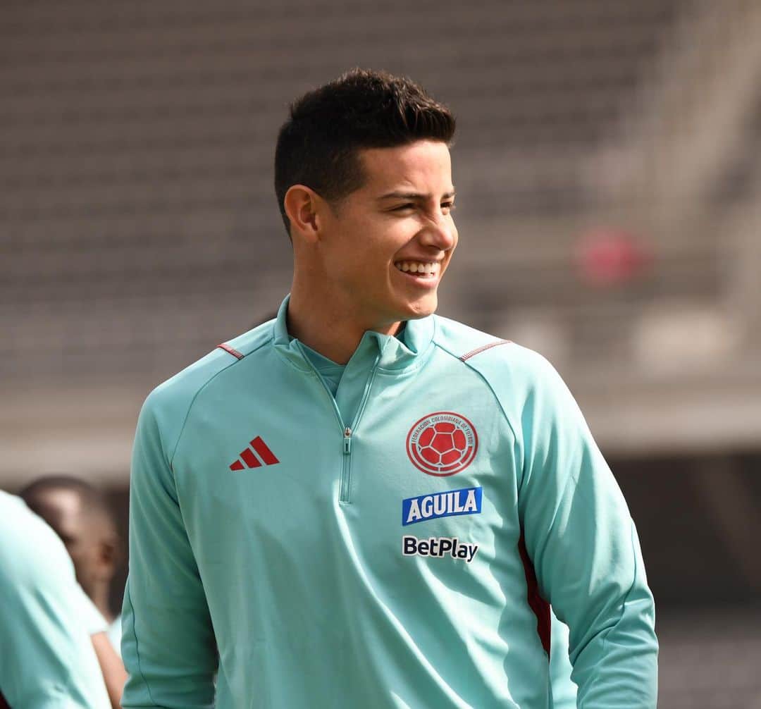 ハメス・ロドリゲスのインスタグラム：「Vamos a hacerlo de nuevo. 🇨🇴」