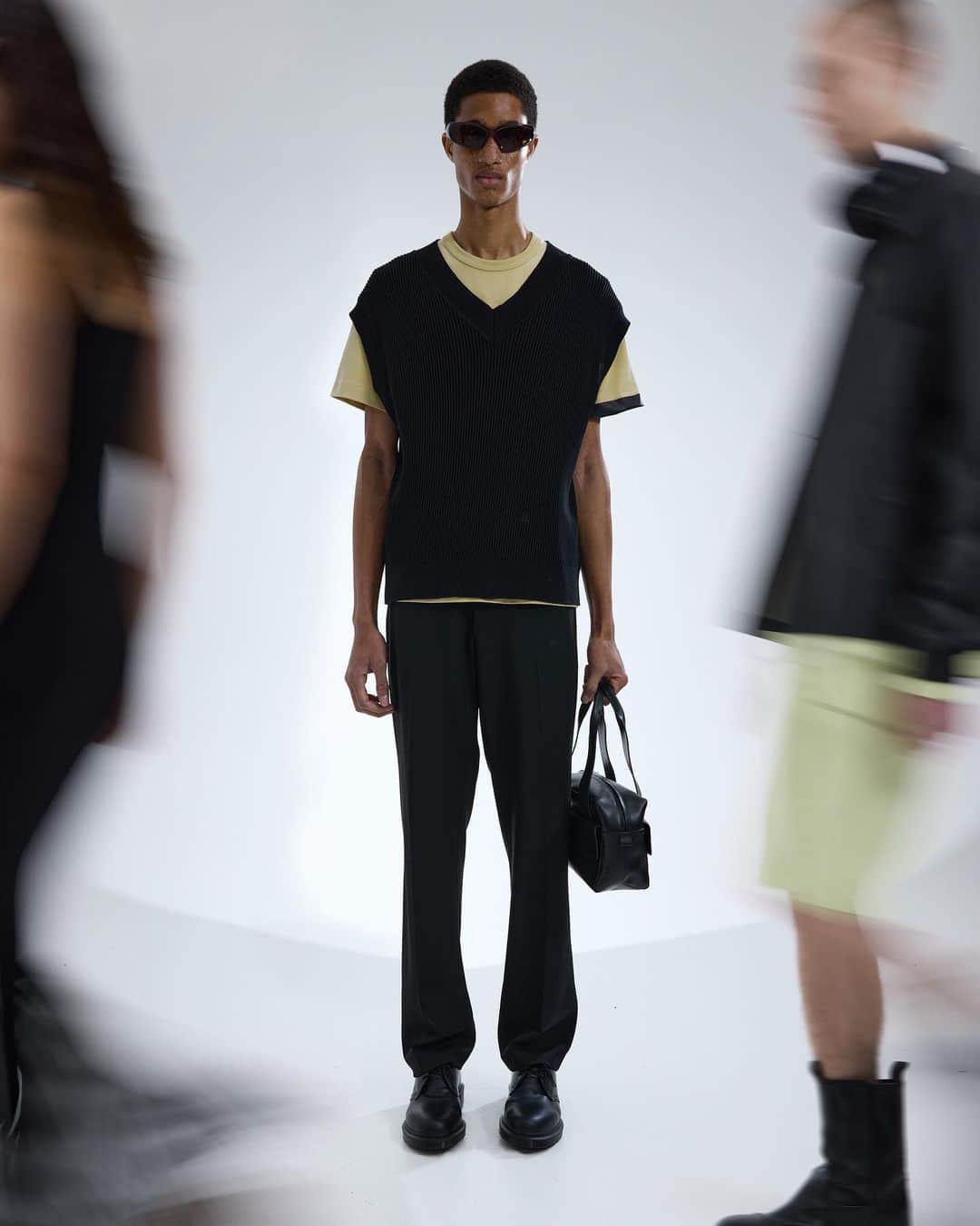 ヘルムート ラングのインスタグラム：「HELMUT LANG S/S 2023 COLLECTION - New York, N.Y. WWW.HELMUTLANG.COM」