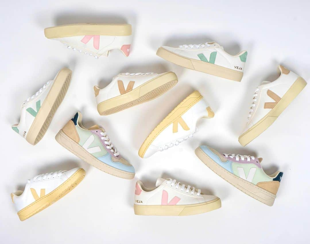 マッシモレベッキさんのインスタグラム写真 - (マッシモレベッキInstagram)「The New Spring/Summer ‘23 Veja Collection is now available in our store and on our website (link in bio) 👟  It’s hard to choose one!  • • •  #fashion #style #fashionblogger #instafashion #fashionable #moda #outfit #outfitoftheday #photooftheday #fashionaddict #model #streetstyle #picoftheday #styleblogger #fashionpost #fashiondiaries #italy #photography #fashionweek #shopping #stylish #veja #shoes #shoesaddict #sporty #viareggio」3月23日 4時06分 - velamassimorebecchiviareggio