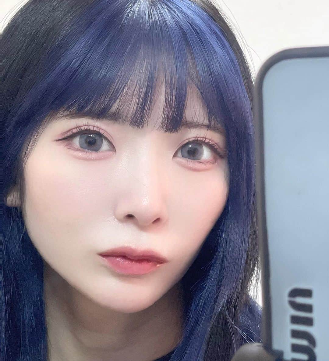 パン・ルナリーフィのインスタグラム：「もてたい暗髪2023.   ・  ・  ・  #ツインテール #bluehair #ヘアカラー #ヘアアレンジ #アイドルヘア  #地雷 #量産型 #アイドル #派手髪  #水色#メイク #純欲メイク #l4l #instagood #毎日メイク #ootd #ジラジョ #キャンマジ #カラコン #青コン #黒コン #f4f #kawaiigoth #アイドル衣装 #cosplay #cosplayer #衣装 #青髪 #bluehair #메이크업 #化妆」