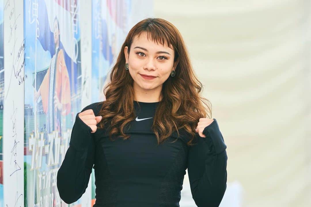 のインスタグラム：「・  競輪選手ガッツポーズ求められガチ(งᐛ )ง  📸こたろう @cotaroishii   #競輪 #ガールズケイリン #ケイリン #競輪選手 #自転車 #自転車競技 #スポーツ #アスリート #競輪 #競輪選手 #ガールズケイリン #競輪女子 #自転車 #自転車女子 #自転車競技 #サイクリング #サイクリング女子 #ピストバイク #ロードバイク  #アスリート #cycling #trackcycling #cyclist #cyclinglife #cyclingphotos #teambridgestonecycling #chaseyourdream」