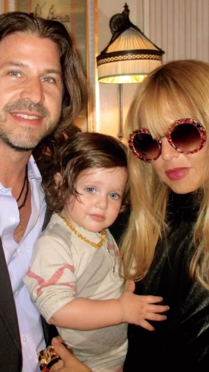 レイチェル・ゾーのインスタグラム：「Happiest Birthday to my sweet magical boy that made me a mommy. I can say with all my heart that you changed my life and you made my life. I couldn’t see beyond my work until you arrived very dramatically into the world.  You are an old soul with the purest heart and I love you immeasurably and unconditionally. You are my best friend for life and I am the luckiest that you chose me as your mommy. Happy 12th Birthday my blue eyed baby Sky 💙🎂🥺😭 #thisis12」