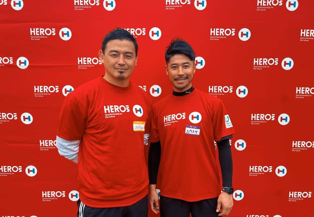 田中裕介のインスタグラム：「『THE HEROs』  【ラグビーアスリートチーム】 五郎丸歩さん 畠山健介さん  【サッカーアスリートチーム】 佐藤勇人さん 加地亮さん 玉田圭司さん  【アーティストチーム】 GAKU-MCさん  【参加団体】  「陽けたら海へ」関係者の皆様  一般社団法人センターポール関係者の皆様  皆様素敵な時間をありがとうございました‼︎  @heros_nippon_foundation  #HEROs #HEROsDREAM  #日本財団」