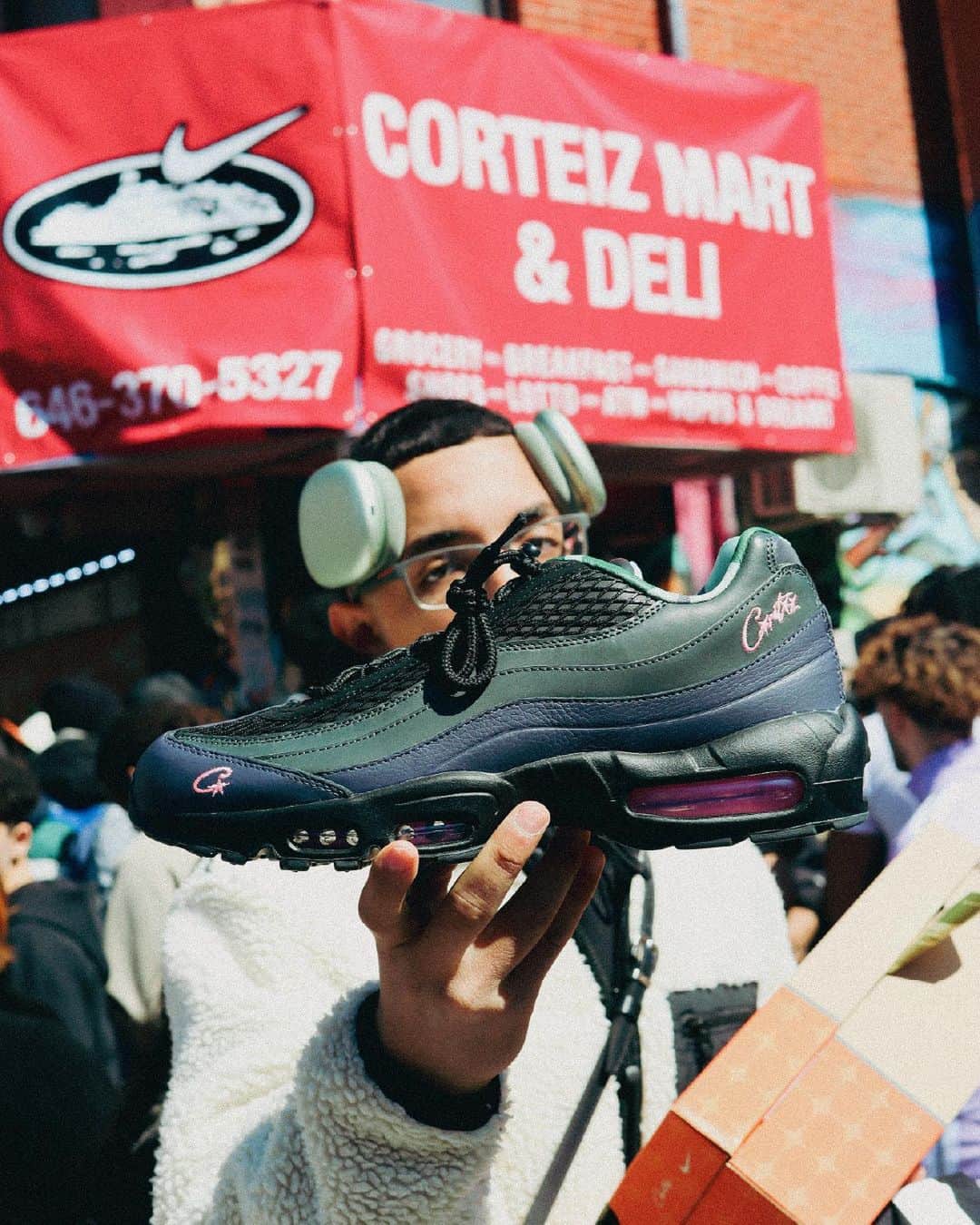 NikeNYCのインスタグラム：「@CRTZ.RTW pulled up to New York and shut down the city.」