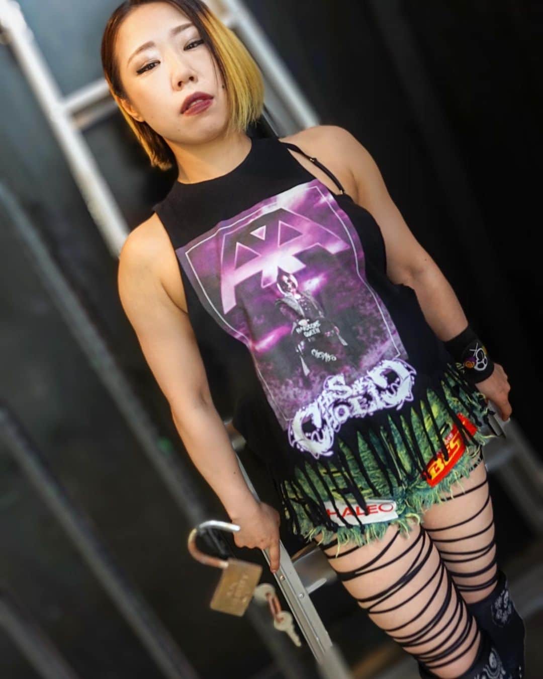 DASH・チサコのインスタグラム：「💀💜  #仙女  #sendaigirlspro #女子プロレス #プロレス #HARDCOREQUEEN #SENJO #dashchisako  #ハイボール  #チサコ酒場放浪記  #欠場中  #肩鎖関節脱臼 @sendaigirlspro_official」