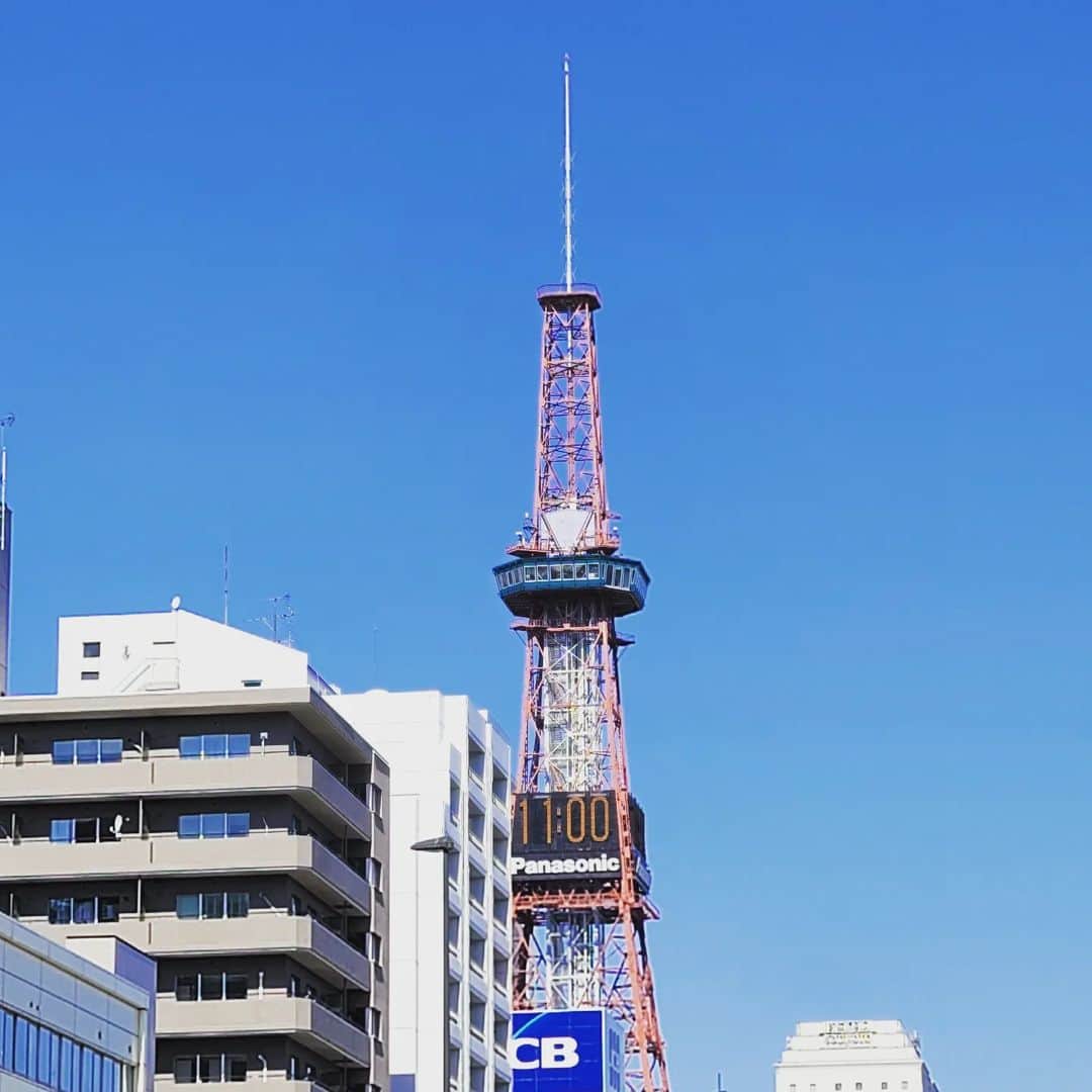 O-JIROのインスタグラム：「登ってみたかった。」