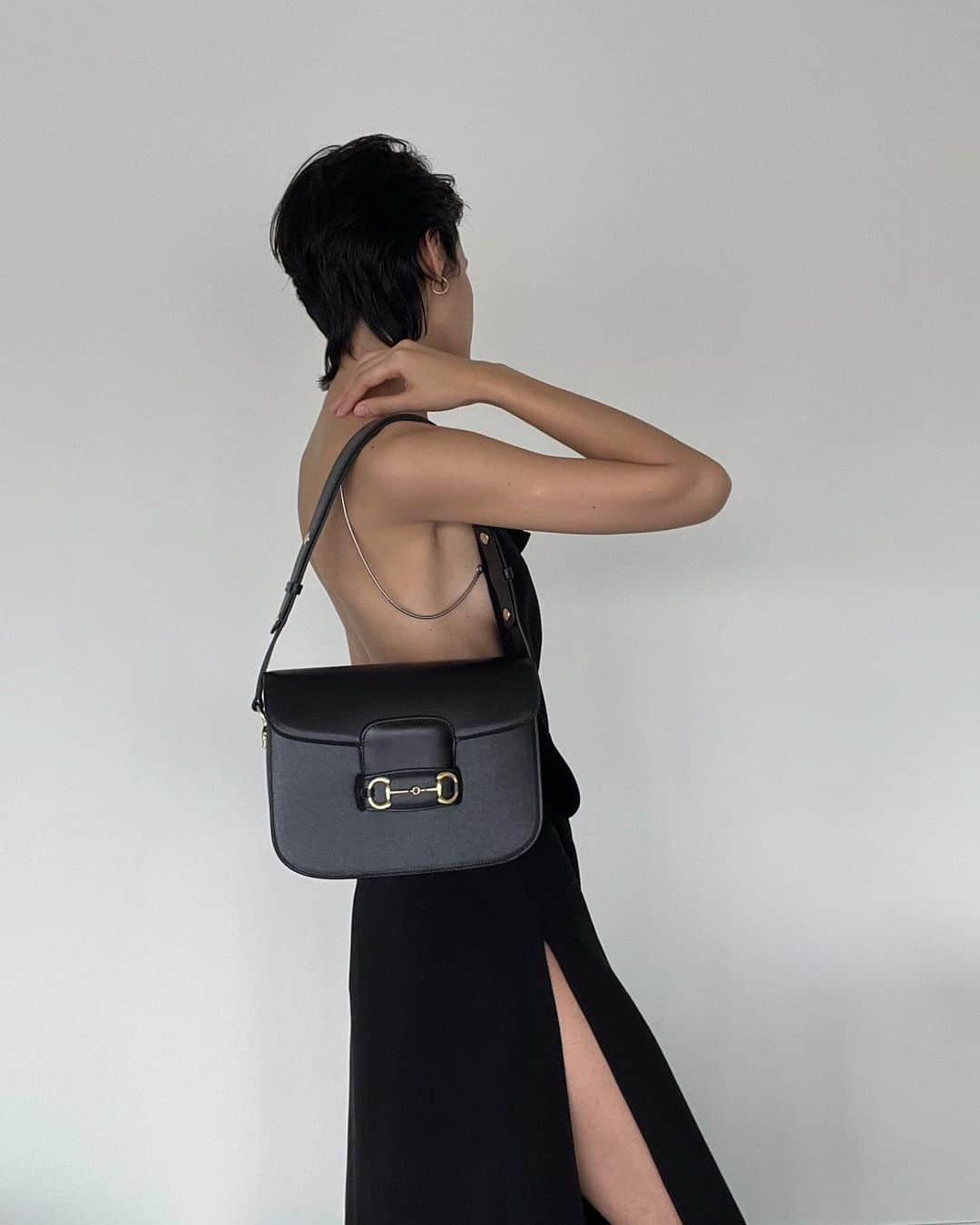 大屋夏南のインスタグラム：「@gucci kinda day🖤 @gucci のアイコンバッグ、ホースビット1955💫 本質的でタイムレスなピースなのでいろいろなシーンとスタイルに合う😌  #GUCCIHORSEBIT1955 #pr」