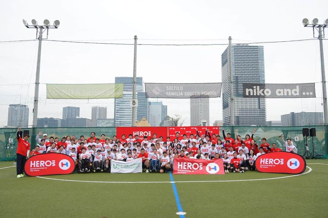 中川真依さんのインスタグラム写真 - (中川真依Instagram)「. ⚽️Hero's DREAM🏈 サポートアスリートとして 参加させて頂きました！😊🙏✨  デフキッズ(耳の聞こえない子供たち)や 長期療養が必要な子、車椅子の子供たちも みんなが笑顔溢れる 素晴らしい時間でした🙌🥰  私もトップアスリートの 迫力あるパフォーマンスを 間近で見ることができ とても感動しました👏👏👏✨  子供たちの明るい未来のために。  とても貴重な経験を ありがとうございました😌✨  #heros #日本財団 #子供たちの未来のために  #herosdream #日本財団heros  #スポーツの力 #ラグビー #サッカー」3月23日 12時55分 - maimai.47