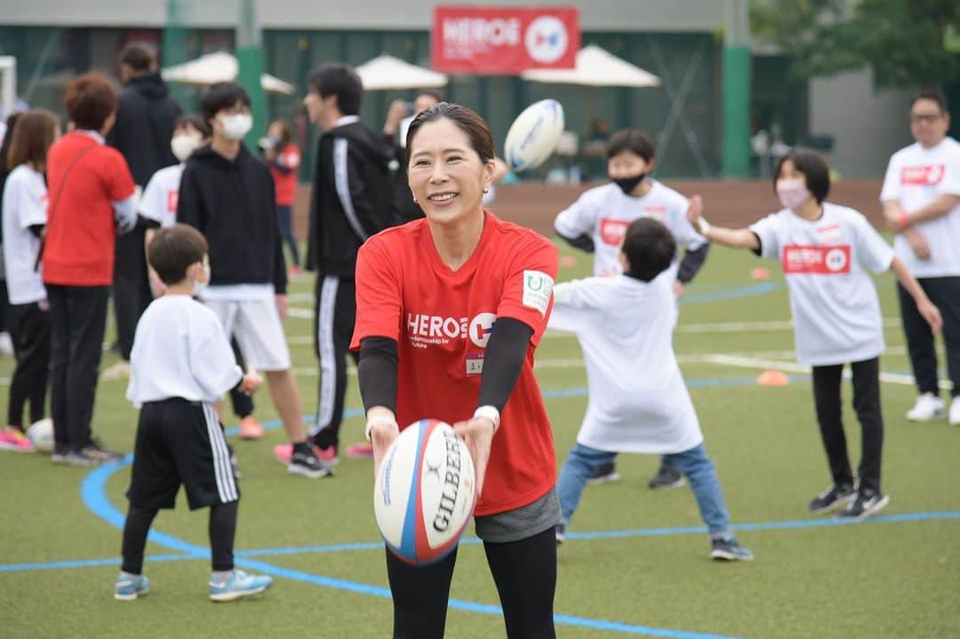 中川真依さんのインスタグラム写真 - (中川真依Instagram)「. ⚽️Hero's DREAM🏈 サポートアスリートとして 参加させて頂きました！😊🙏✨  デフキッズ(耳の聞こえない子供たち)や 長期療養が必要な子、車椅子の子供たちも みんなが笑顔溢れる 素晴らしい時間でした🙌🥰  私もトップアスリートの 迫力あるパフォーマンスを 間近で見ることができ とても感動しました👏👏👏✨  子供たちの明るい未来のために。  とても貴重な経験を ありがとうございました😌✨  #heros #日本財団 #子供たちの未来のために  #herosdream #日本財団heros  #スポーツの力 #ラグビー #サッカー」3月23日 12時55分 - maimai.47