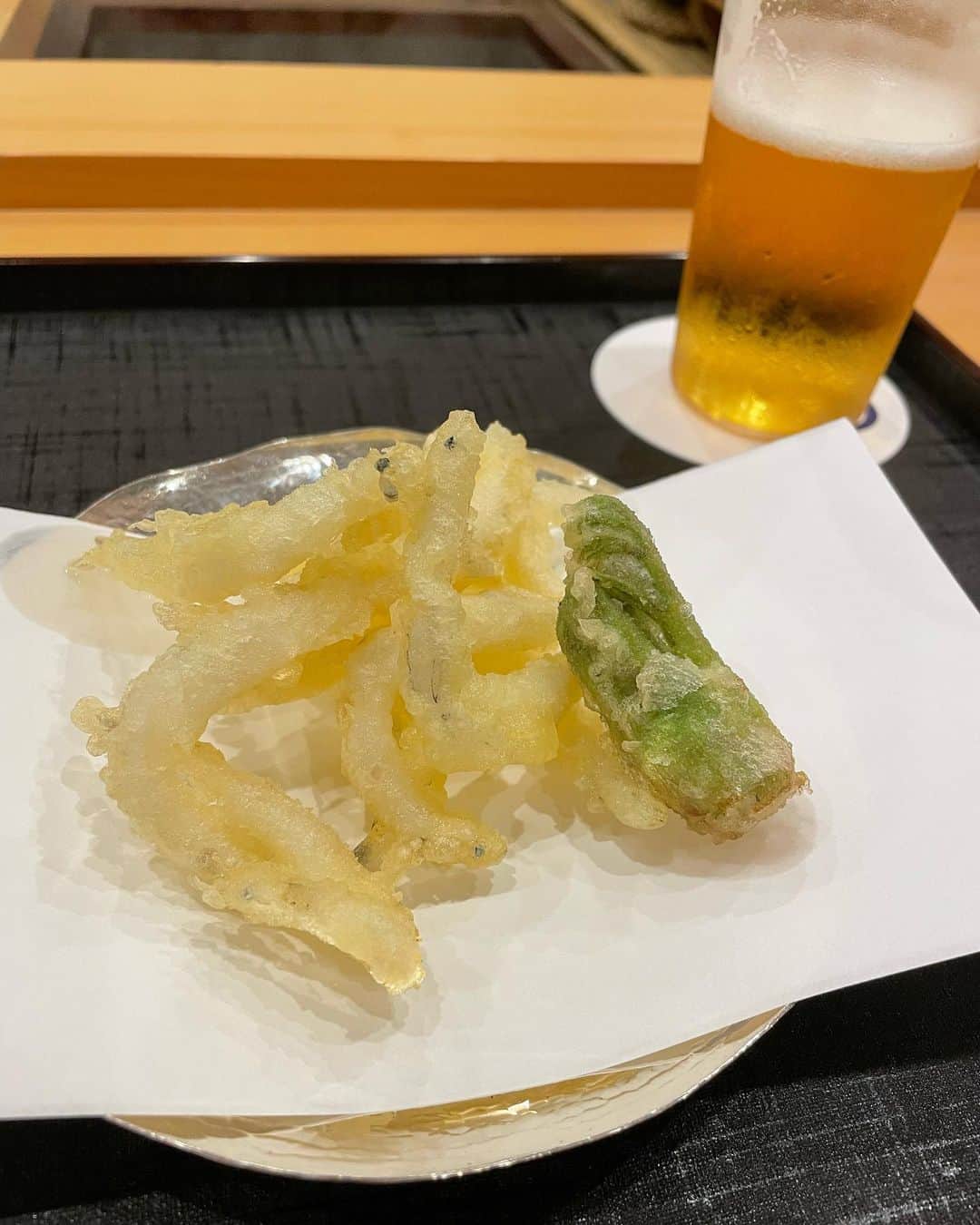 加織のインスタグラム：「3年ぶりにご訪問🍴✨ これを食べる為だけに鳥取へ飛行機乗って行きます✈️ それだけの価値があるんです😋 もーほんと最高🫶🏻🫶🏻 あんまり人に教えたく無いお店【みつき】さん✨ はぁー。まだ余韻🫶🏻🫶🏻🫶🏻 のどぐろご飯、毎日食べたい… これを毎朝炊ける嫁どっかにいないかな？笑笑 次は何年後かな？また行ける様にがんばろーっと☺️☺️」