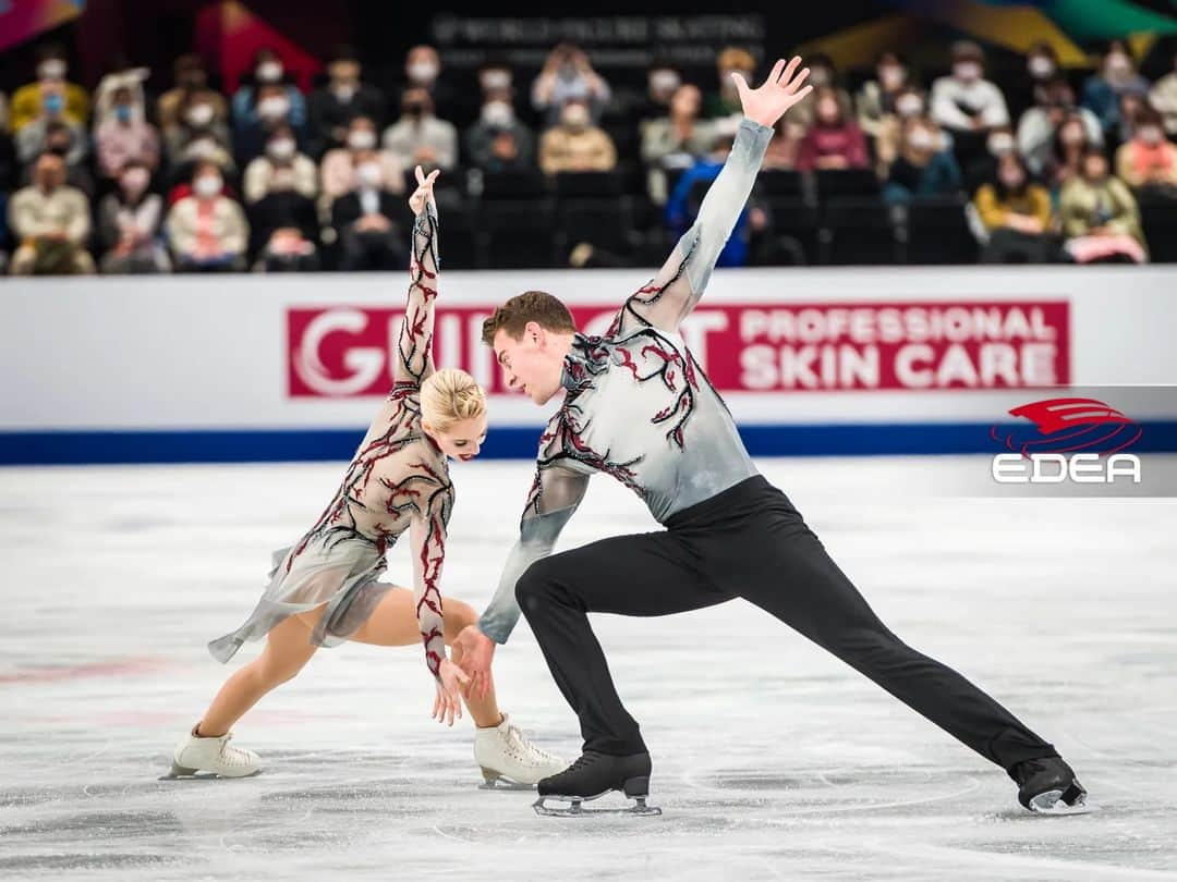 アレクサ・シメカさんのインスタグラム写真 - (アレクサ・シメカInstagram)「🥈ALEXA KNIERIM & BRANDON FRAZIER 🇺🇸 Huge congratulations guys on great performances!🙌🏽  . . . #edeafamily #edeaskates #madeinitaly #WorldFigure #edeaicefly #edeaconcerto」3月23日 17時53分 - alexa_knierim