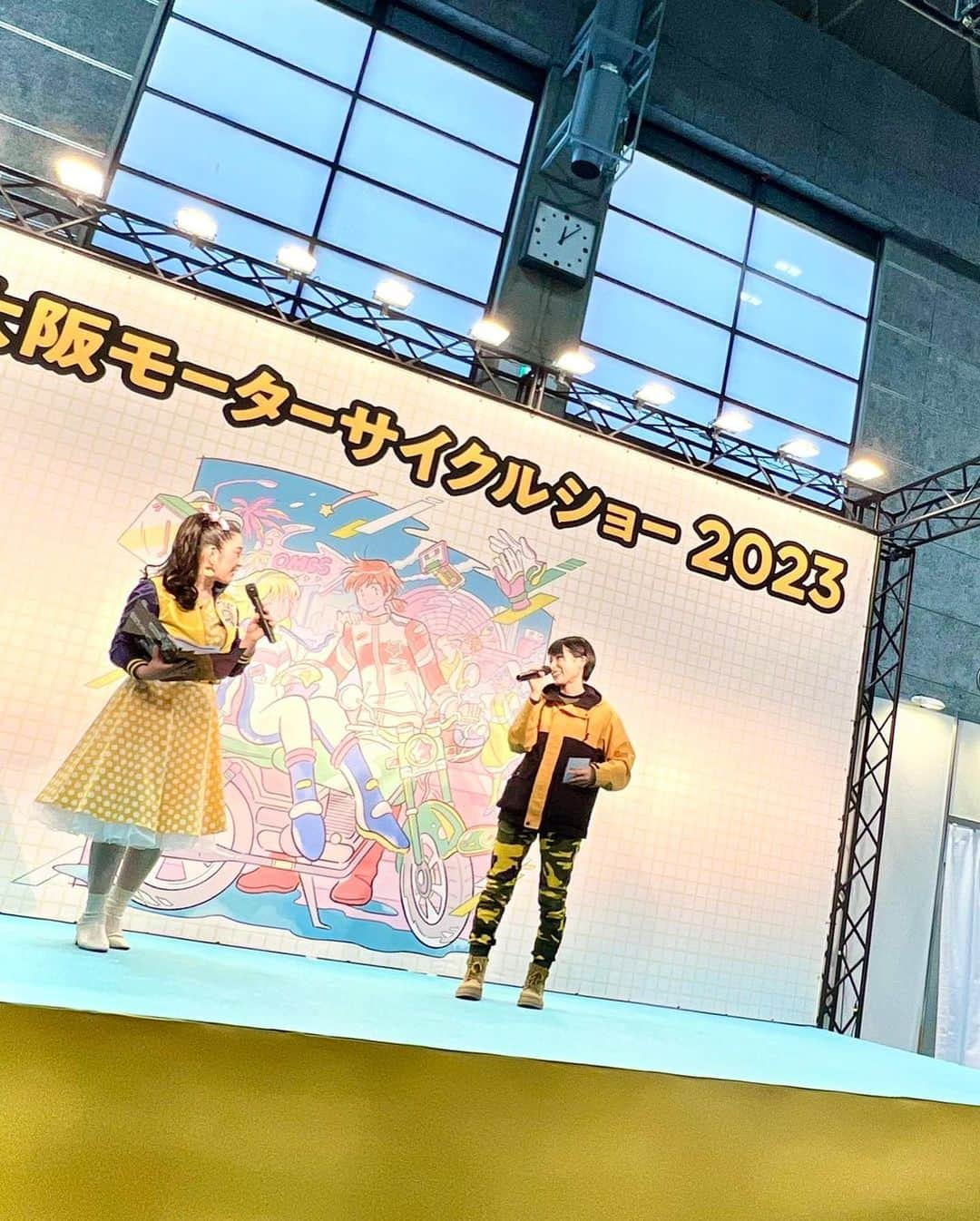 かほなんさんのインスタグラム写真 - (かほなんInstagram)「東京行くよー！！お待たせー！！ 🏝4/1(土)〜4/2(日) イベントについて🏝  アウトドアデイジャパン東京 @outdoorday_japan   会場:代々木公園「NHK ニュースLIVE！ ゆう５時」ブース ・コラボキャンプステッカー 無料配布 ・コラボポケット防災カード 無料配布 ・VTR常時上映  【その他】 ・入場無料 ・雨天決行 ・かほなんの撮影NG  〜〜〜〜〜〜〜〜〜〜  4/1(土)〜4/2(日)の東京でのイベント詳細が少し出ました！😆✨  東京！ でっかいアウトドアのイベントです！入場無料✨ 「ゆう５時(NHK)」ブースに居るよ！  オリジナルキャンステ無料配布😆✨ 役立つポケット防災カードも！ (NHKとコラボ、激レアでは…！？🙌)  久しぶりの大都会、東京でのイベントに、燃え上がっております……！！！ 関東の皆に会えるの楽しみだー！！！🏝✨  是非是非遊びに来てねー！😆✨ NHKの子として行くので、おしとやかな良い子ちゃんになってお待ちしております🥺✨(大嘘)  あ、写真は先日の #大阪モーターサイクルショー での写真です☺️頂きました、皆素敵に撮ってくれてありがとう〜📸✨  #アウトドアデイジャパン #さばいどる  #かほなん」3月23日 18時50分 - survidol_kaho