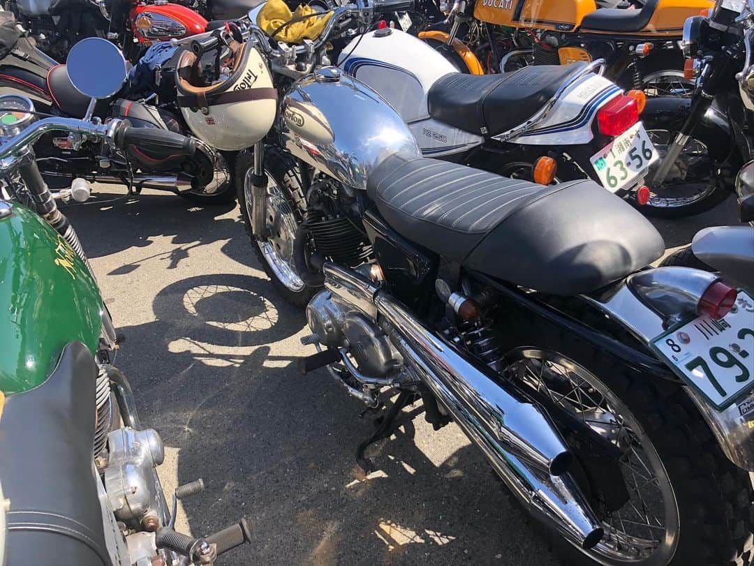 KIYOさんのインスタグラム写真 - (KIYOInstagram)「こういう珍しいバイクが見られるのがこのミーティングの魅力💕 #yamatoautobymeeting」3月23日 19時27分 - kiriko009