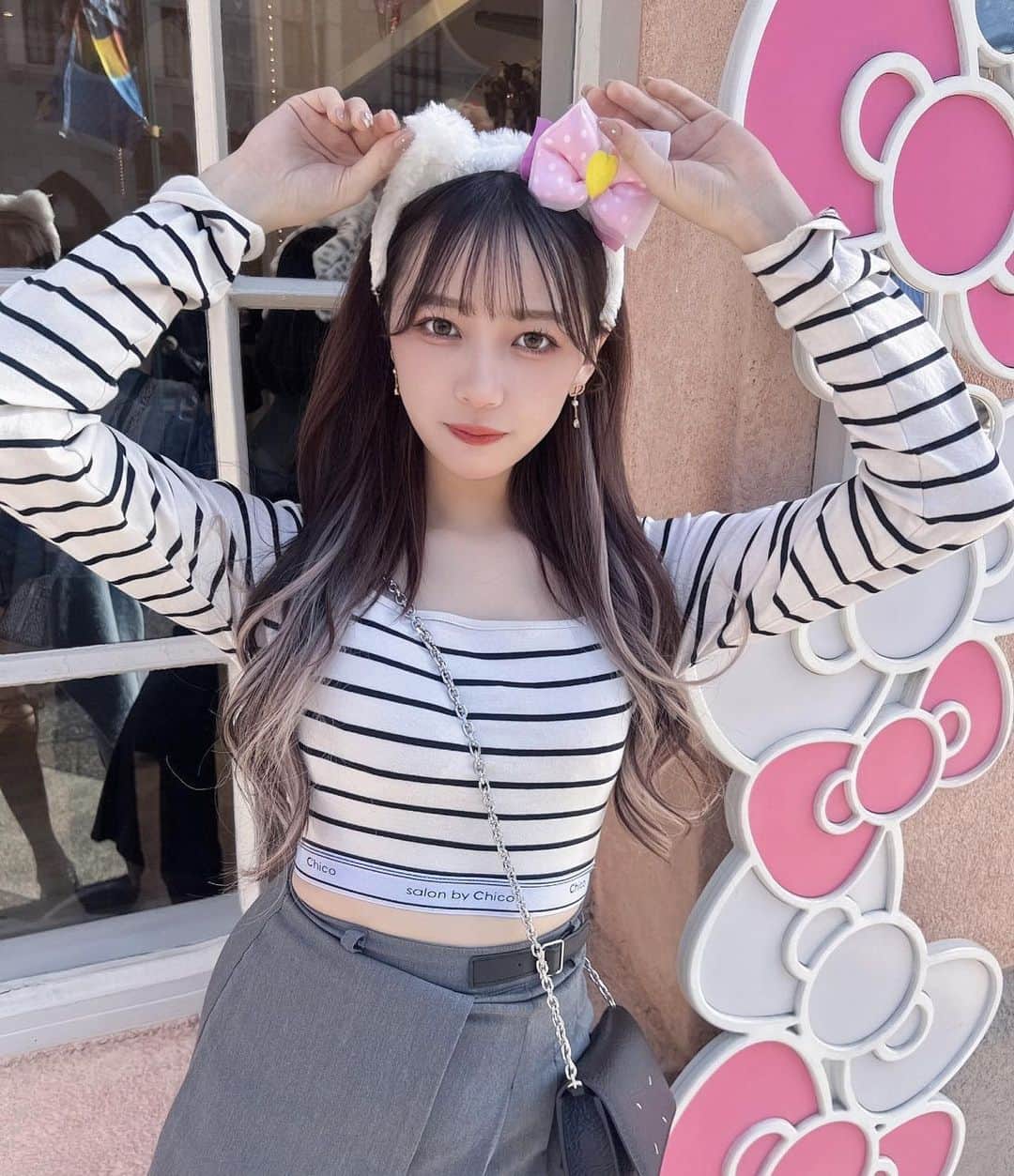 白川れなのインスタグラム：「にゃんฅˆ. ̫.⸝⸝ˆฅ‪‪❤︎‬⁡ ⁡ ⁡ ⁡ ⁡ ⁡ ⁡ ⁡ ⁡ #エクステ #インナーカラー#韓国メイク#fashion #portrait #selfie #随手拍 #網美 #셀카 #패션 #데이트」