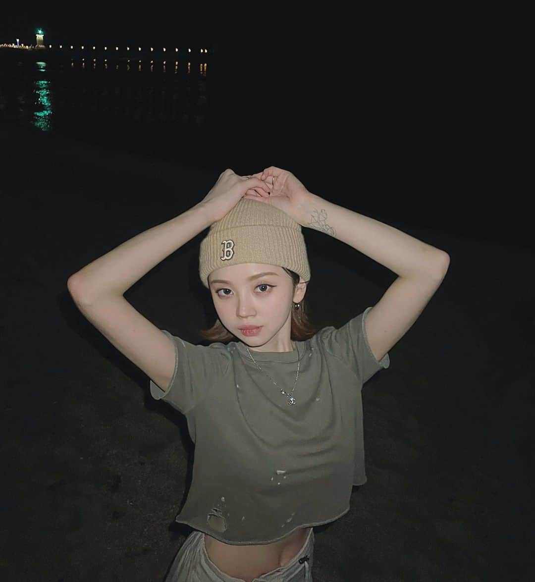 Yoonbitnaさんのインスタグラム写真 - (YoonbitnaInstagram)「같은데 다른 거 같은 사진」3月23日 19時53分 - bitnnaya