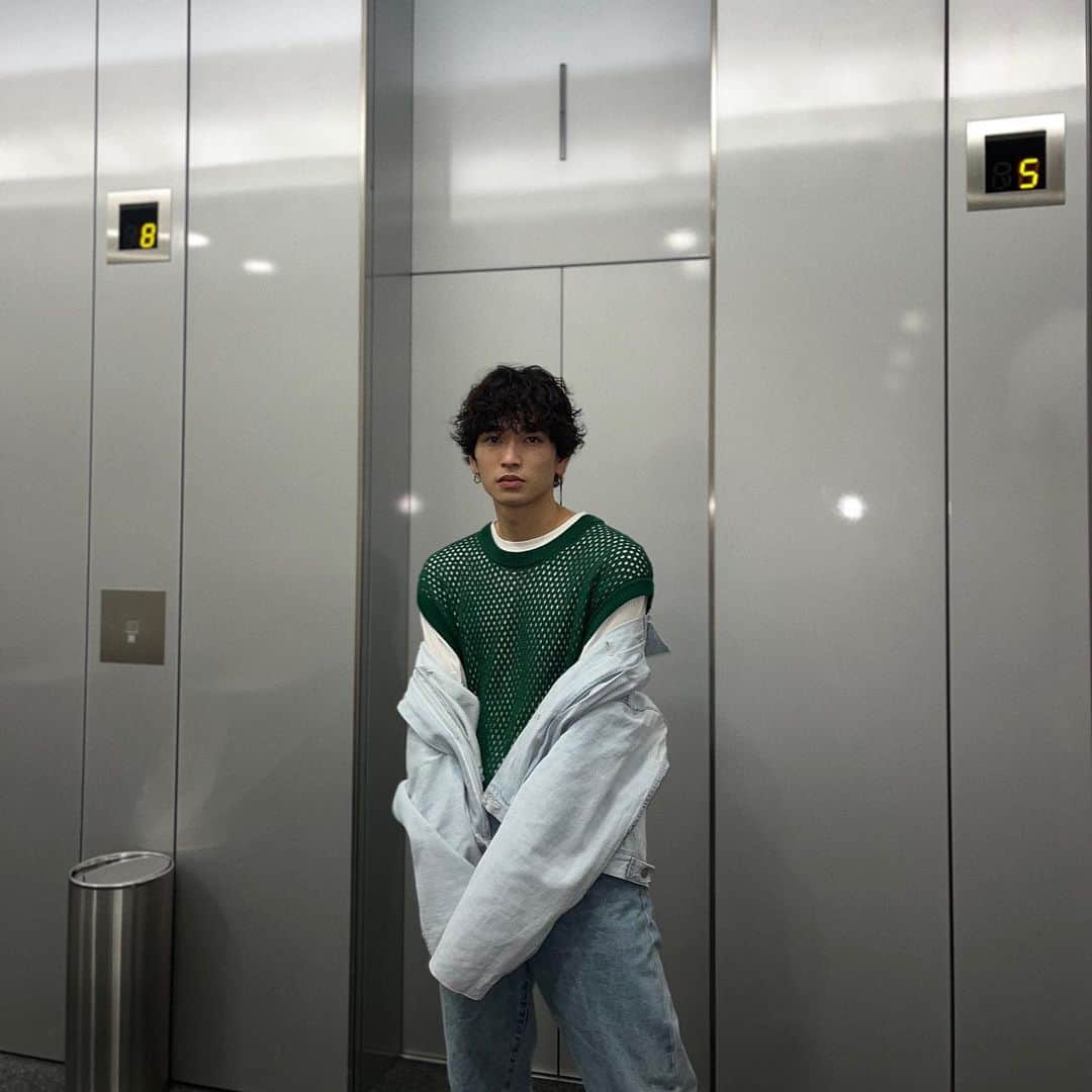 鈴木曉（WATWING）のインスタグラム：「🕊️」
