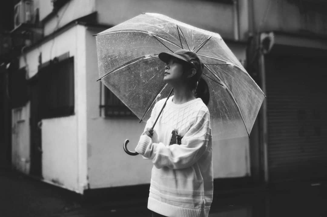 森恵さんのインスタグラム写真 - (森恵Instagram)「白黒の雨の日。  #フイルム #白黒フイルム」3月23日 21時04分 - morimegumi_official