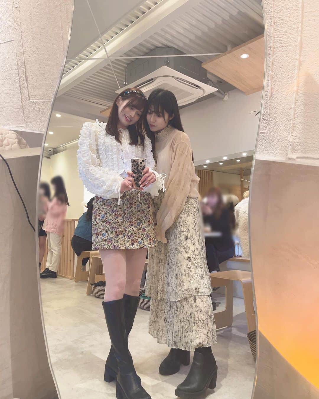 藤田いろはのインスタグラム：「なかよし🐰🐰 ⁡ ⁡ ⁡ ⁡ ⁡ ⁡ ⁡ ⁡」
