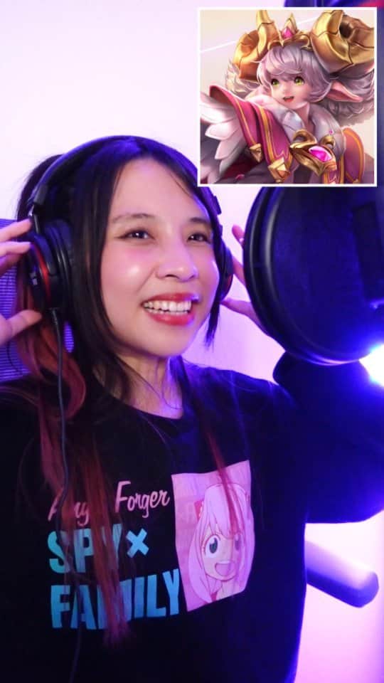 ビーム先生のインスタグラム：「อลิซ ROV ร้องเพลงธาตุทองซาวด์ !? #alice #rov #garenarovthailand #ธาตุทองซาวด์」