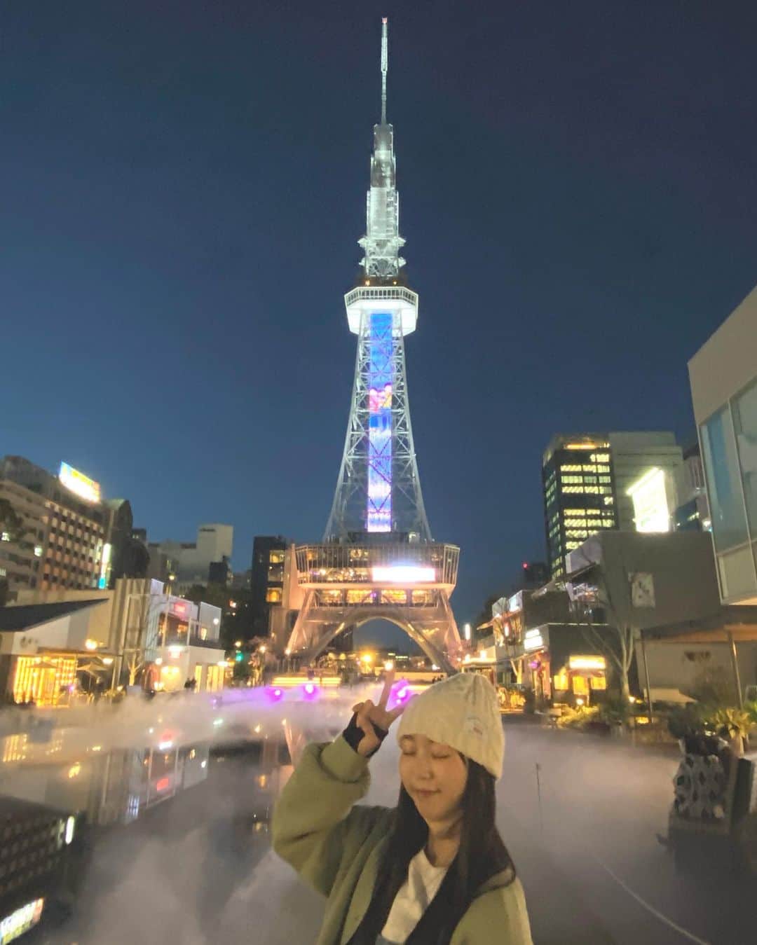 泉綾乃さんのインスタグラム写真 - (泉綾乃Instagram)「載せるタイミング見失ってた…笑笑  遊び尽くした1日🥰  たくさん食べてたくさん歩いて、、、  名古屋、素敵な場所でした✨  またお仕事でも、プライベートでも来れますように😊  #名古屋 #名古屋観光 #久屋大通パーク #名古屋テレビ塔 #大須 #大須商店街 #矢場とん #ひつまぶし #名古屋グルメ」3月23日 21時47分 - _anon_1122