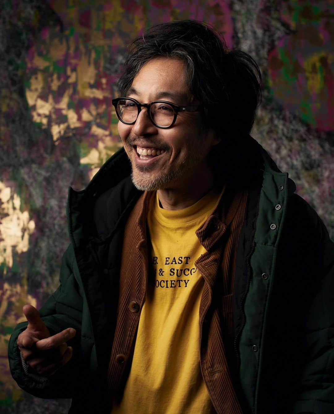 ケンゾーミナミのインスタグラム：「Apparently very happy with my skill to match the background. (Thank you for all the photos!) At @jellybeanreps & @jackywinter party. Photographed by talented @gauchedamned #williameadon #kenzominami」