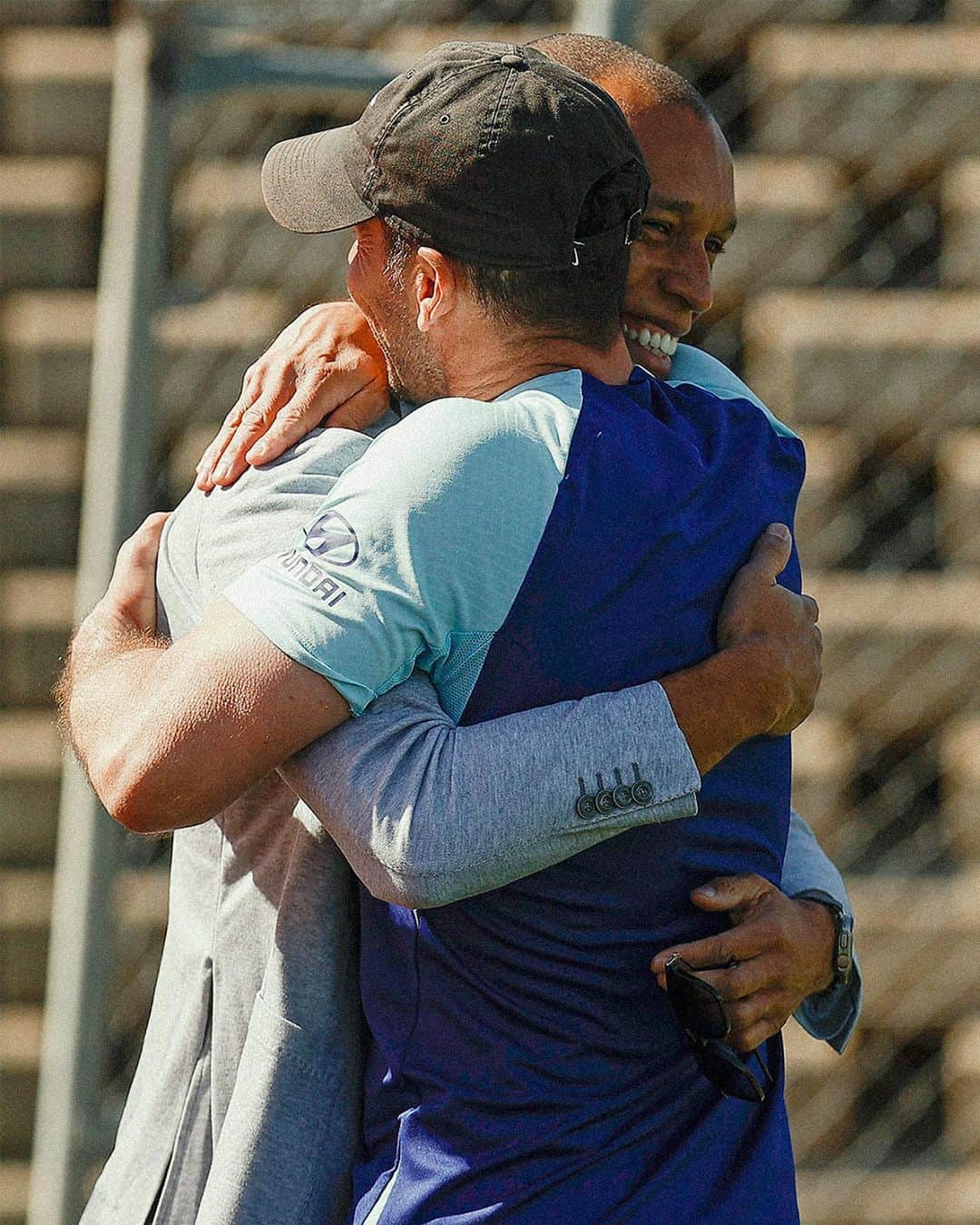 ミランダのインスタグラム：「Siempre es un placer volver a casa y reencontrar viejos amigos! Gracias por todo, @atleticodemadrid .Alma colchonera por siempre ❤️🤍」